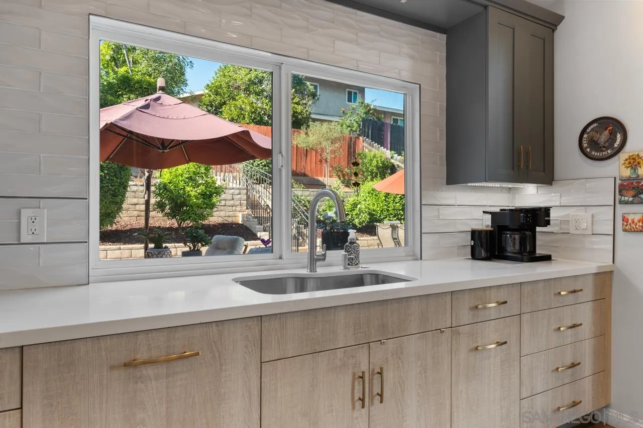 https://cdn.realtyfeed.com/cdn/127/260010045/af9d2968eef38a9315014c3522ba62a1.webp