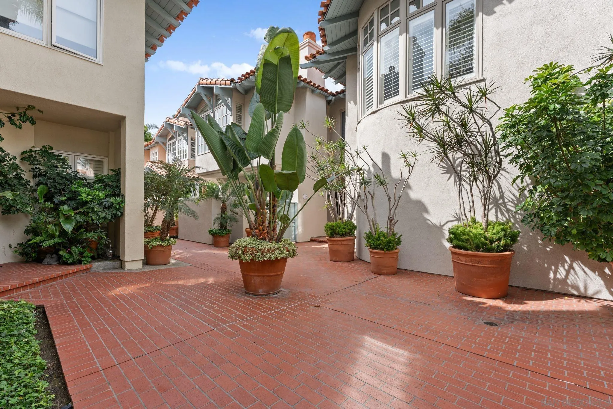 Photo #9: 260010055 Listing: Photo #9