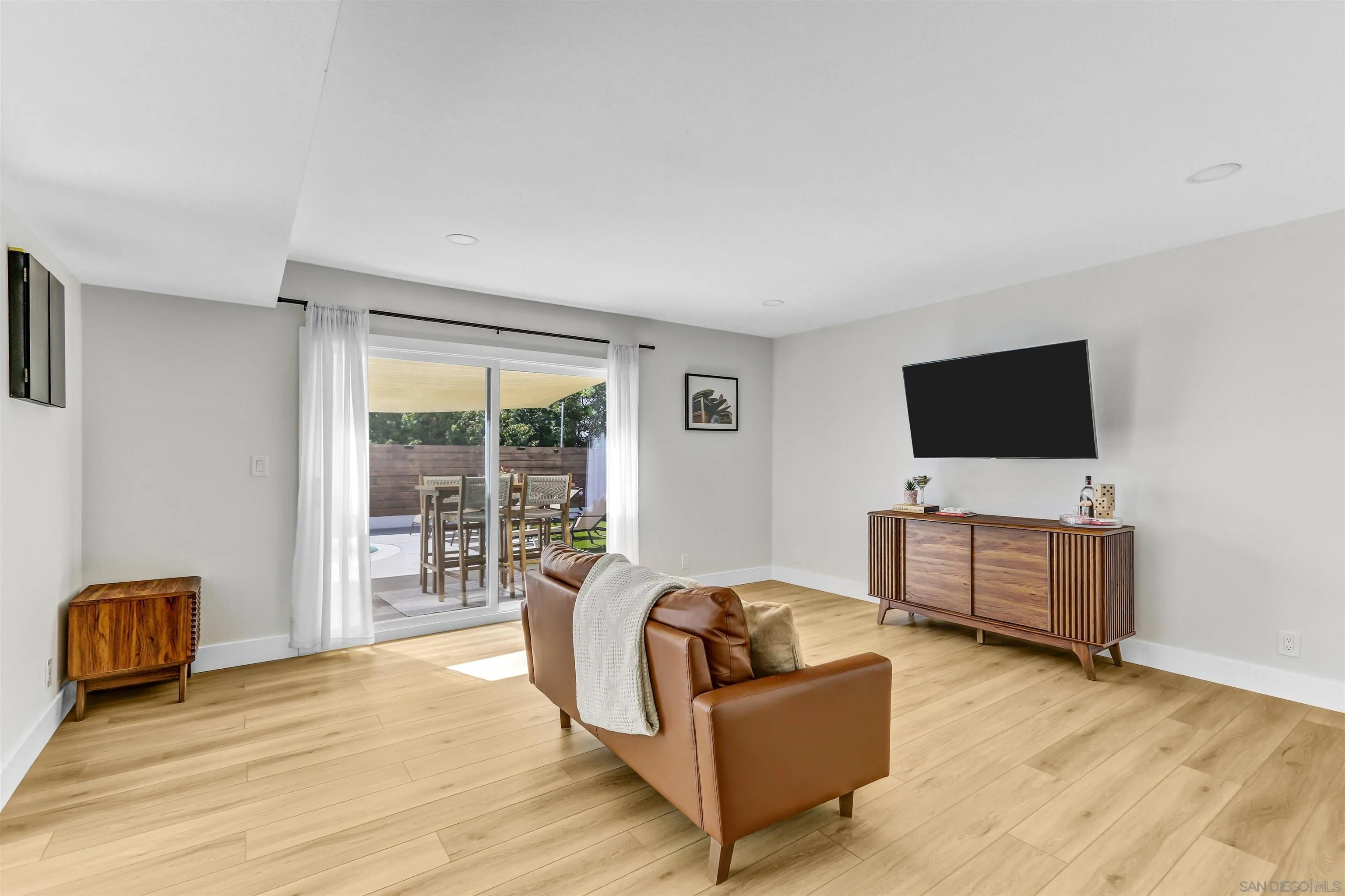 https://cdn.realtyfeed.com/cdn/127/260010058/050f22921130a0c40405ba32e048587d.webp