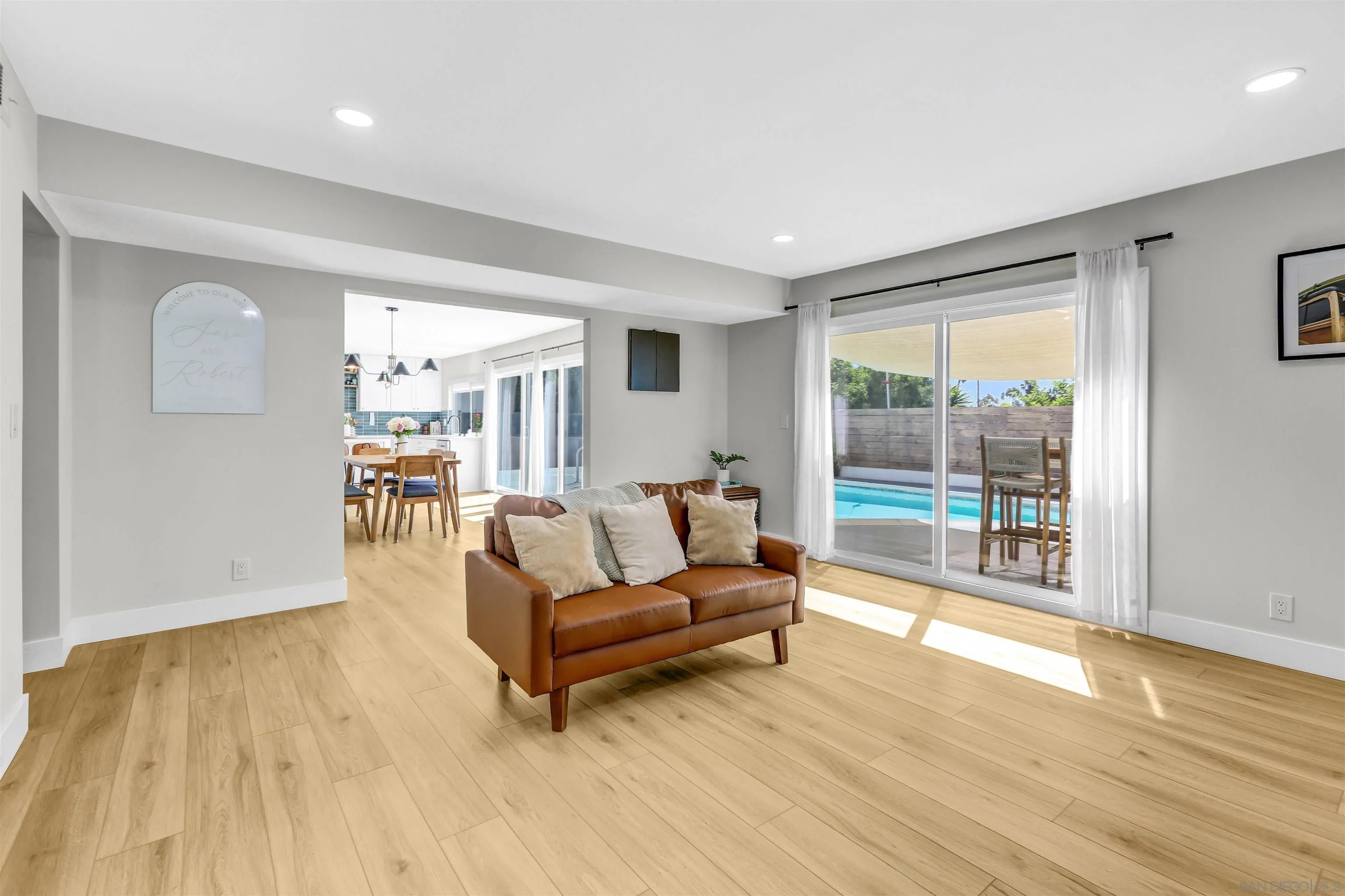 https://cdn.realtyfeed.com/cdn/127/260010058/cd365d0137e83a911578fa59cb3ae0b6.webp