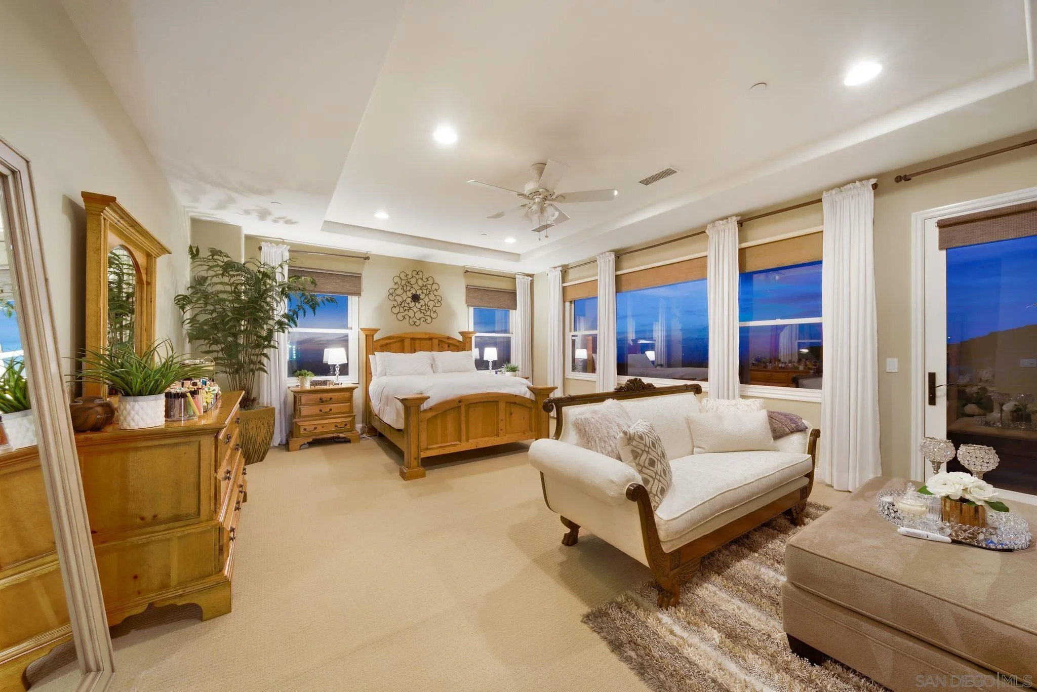 https://cdn.realtyfeed.com/cdn/127/260010065/161e91631a1c0fa197f24f35a626d594.webp