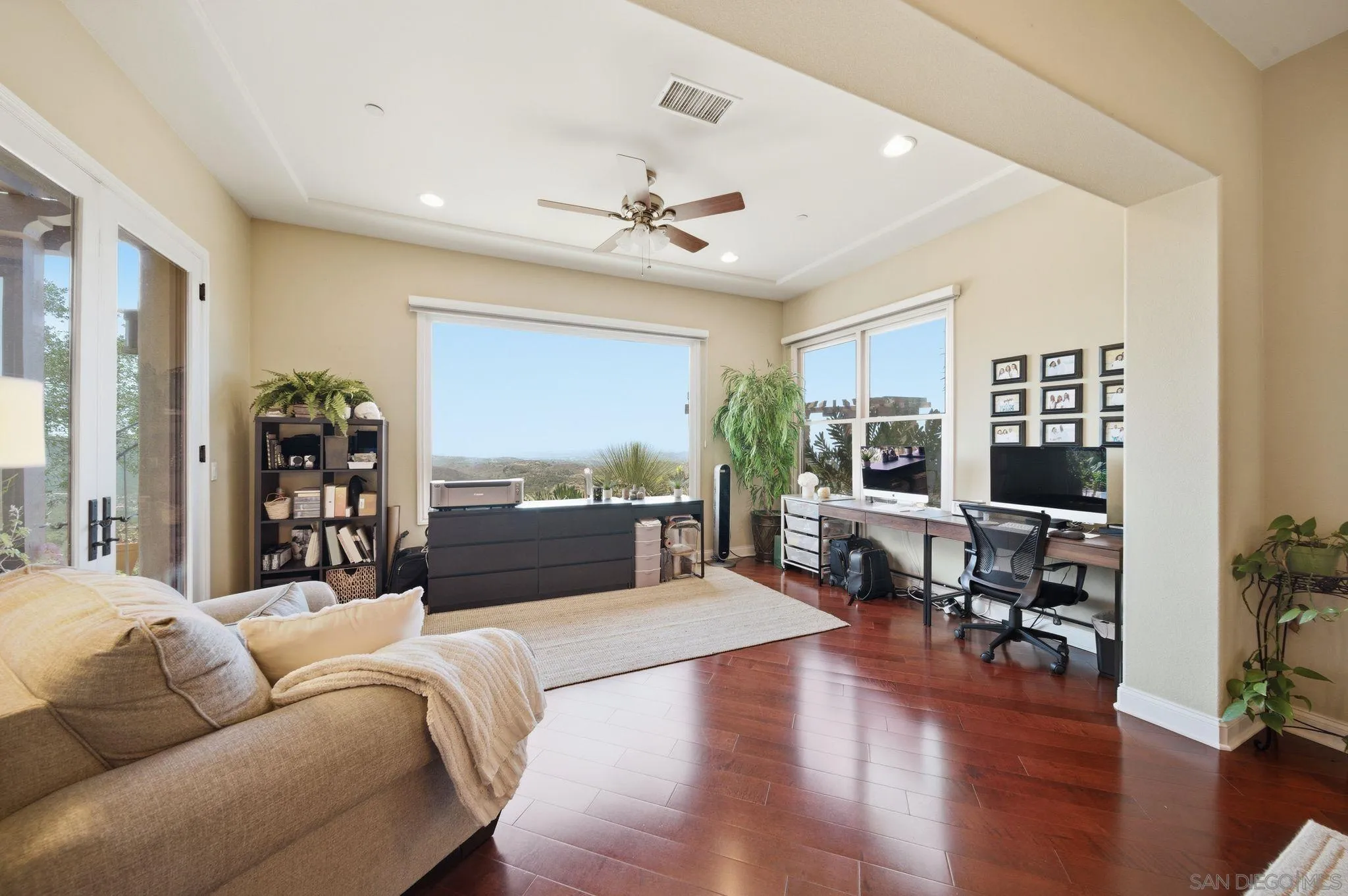 https://cdn.realtyfeed.com/cdn/127/260010065/1e38b35a508c9623105b06bde8af238d.webp