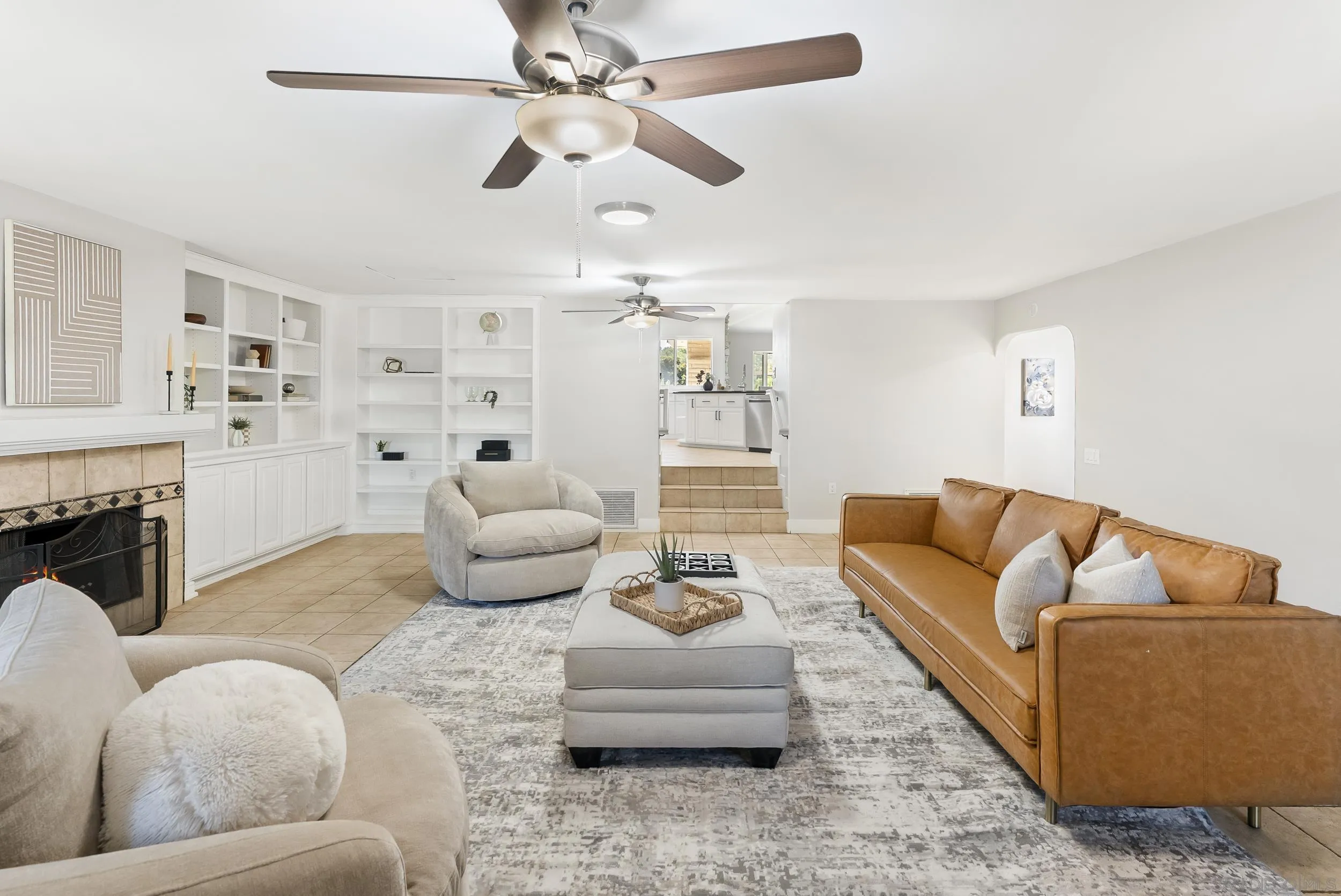 https://cdn.realtyfeed.com/cdn/127/260010072/1f81384dad98a70a0e4ea865f2857325.webp