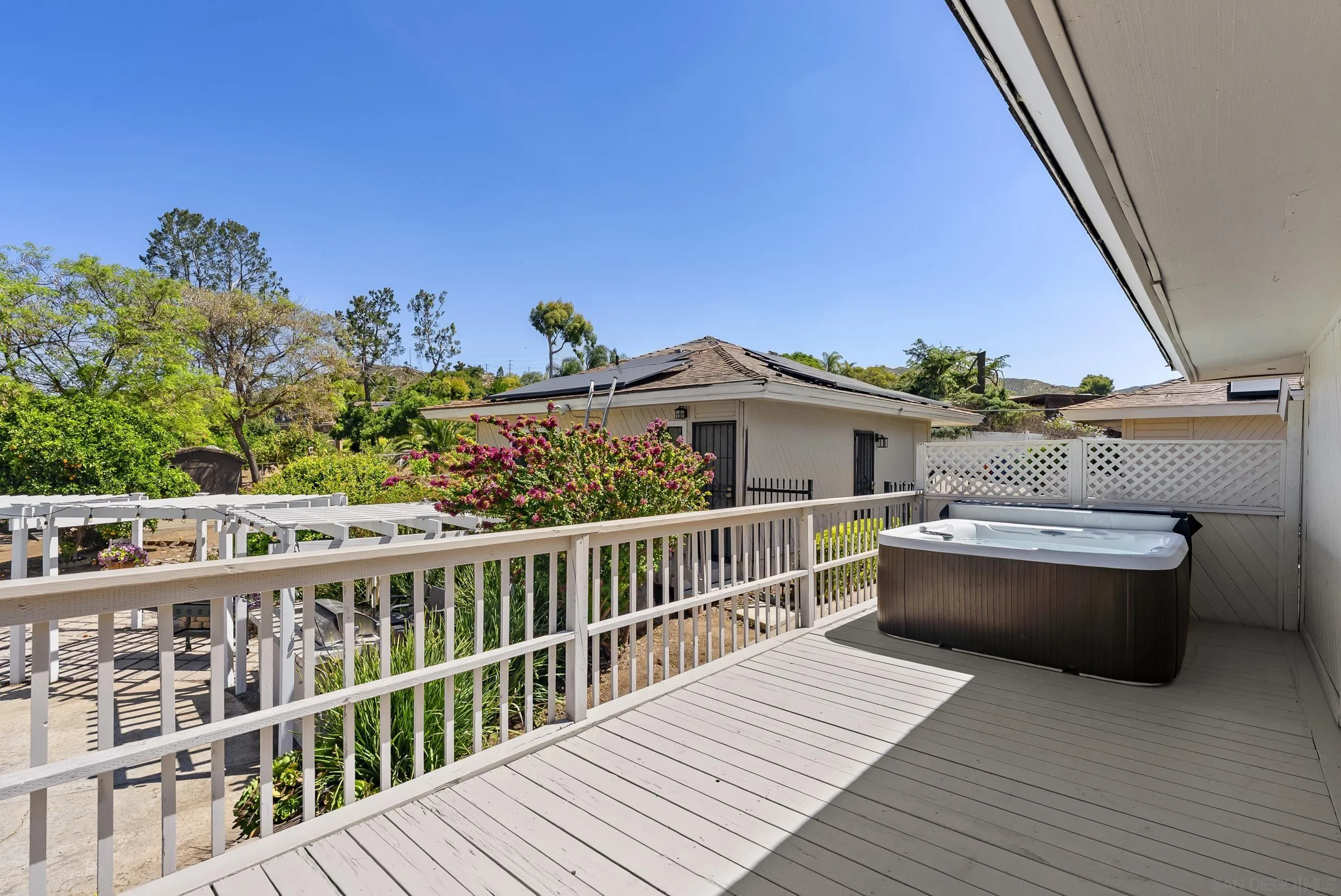 https://cdn.realtyfeed.com/cdn/127/260010072/4c601d2d24c51a5a43339e483865af98.webp