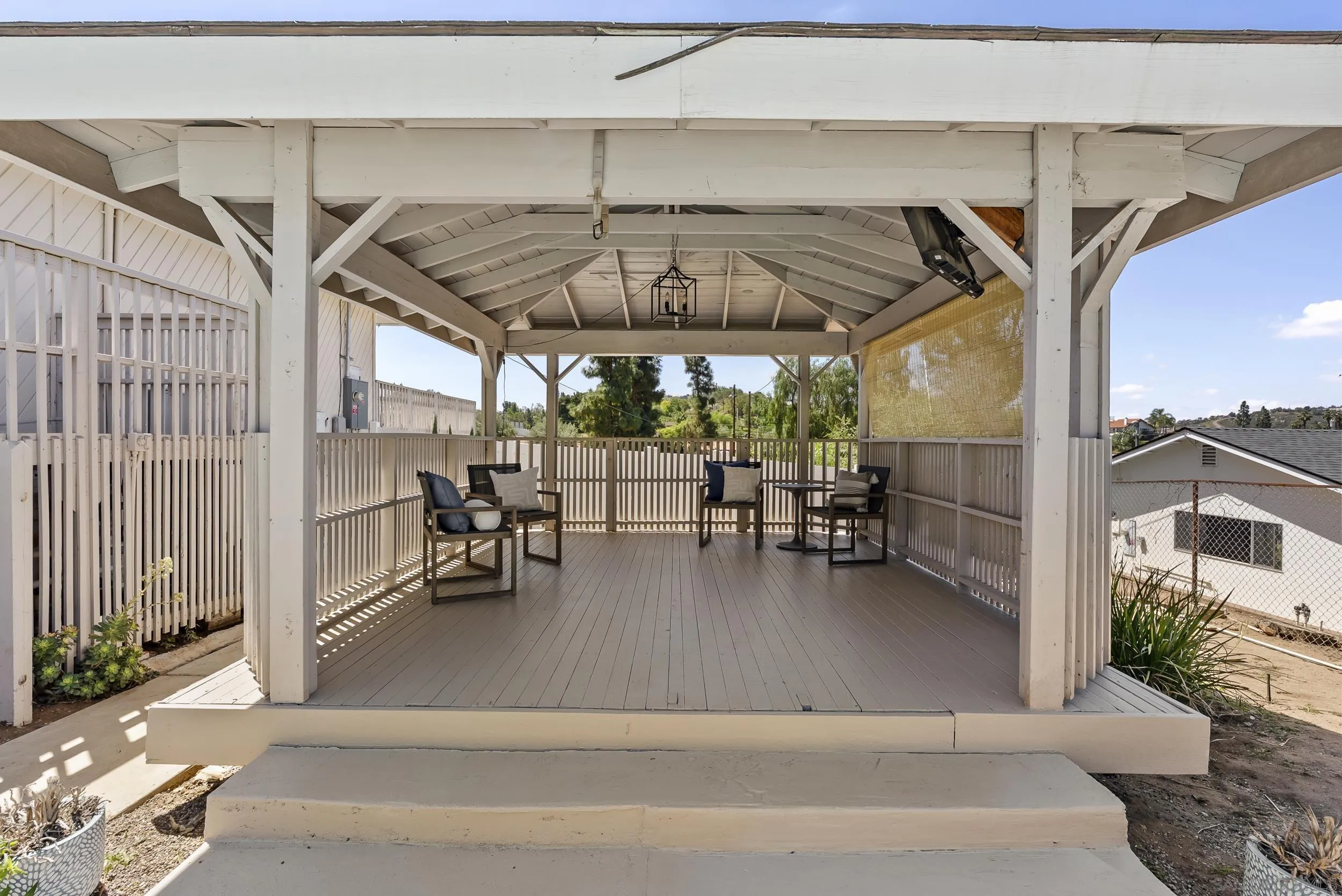 https://cdn.realtyfeed.com/cdn/127/260010072/cb2f0389e8b4790481235ae00054c1fa.webp