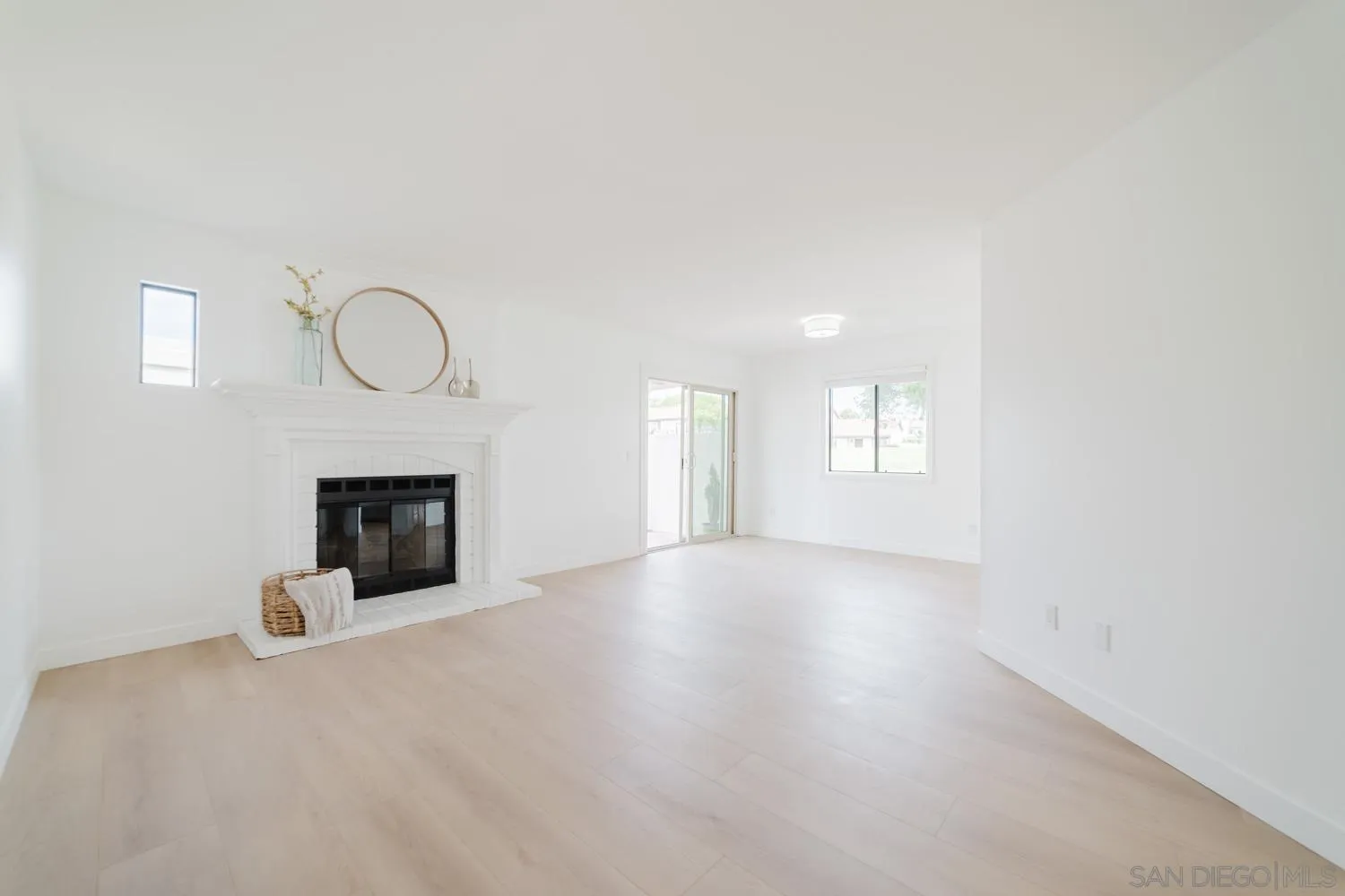 Photo #6: 260010076 Listing: Photo #6