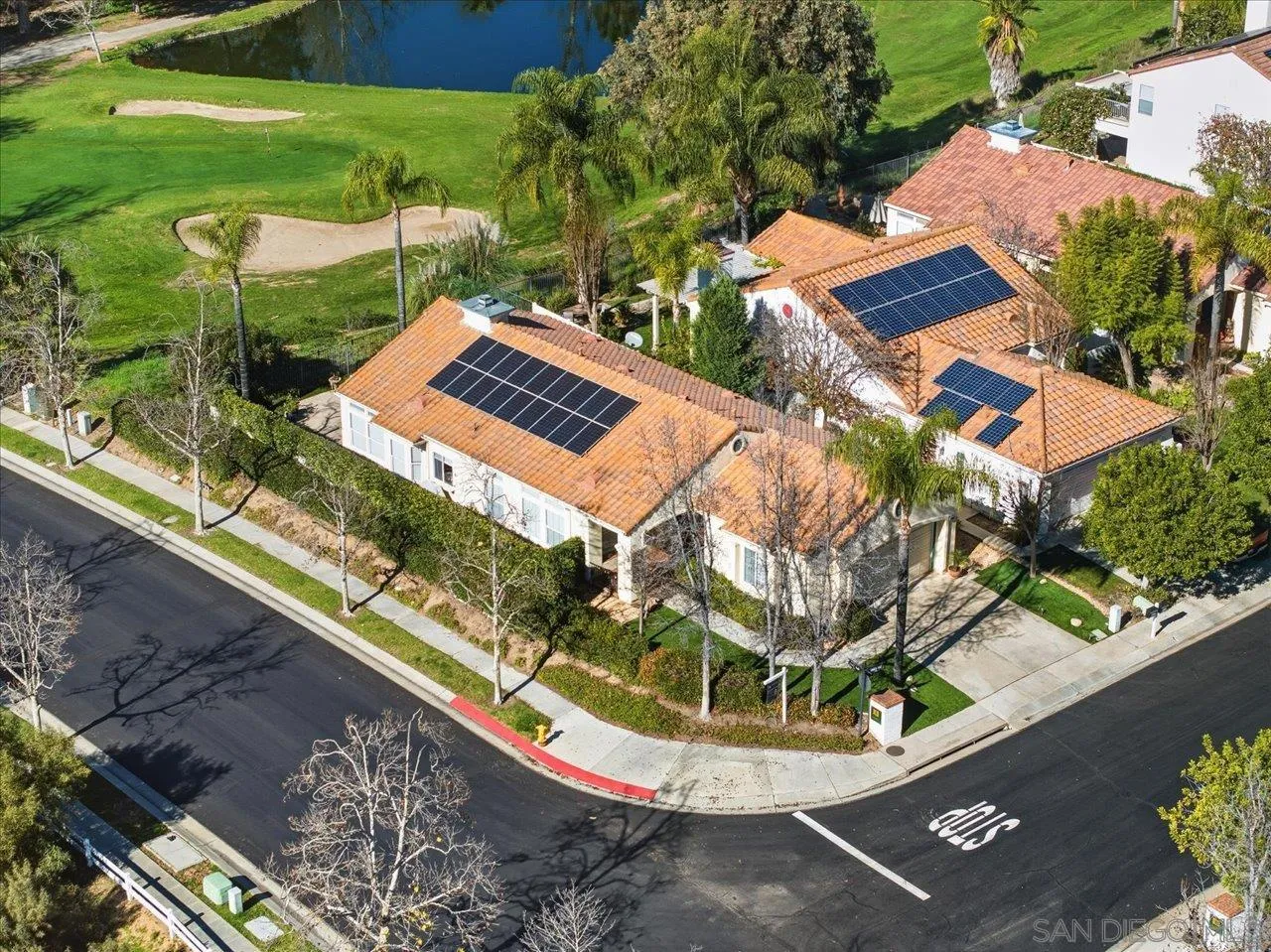 939 Chablis Lane, Vista, CA, 92083