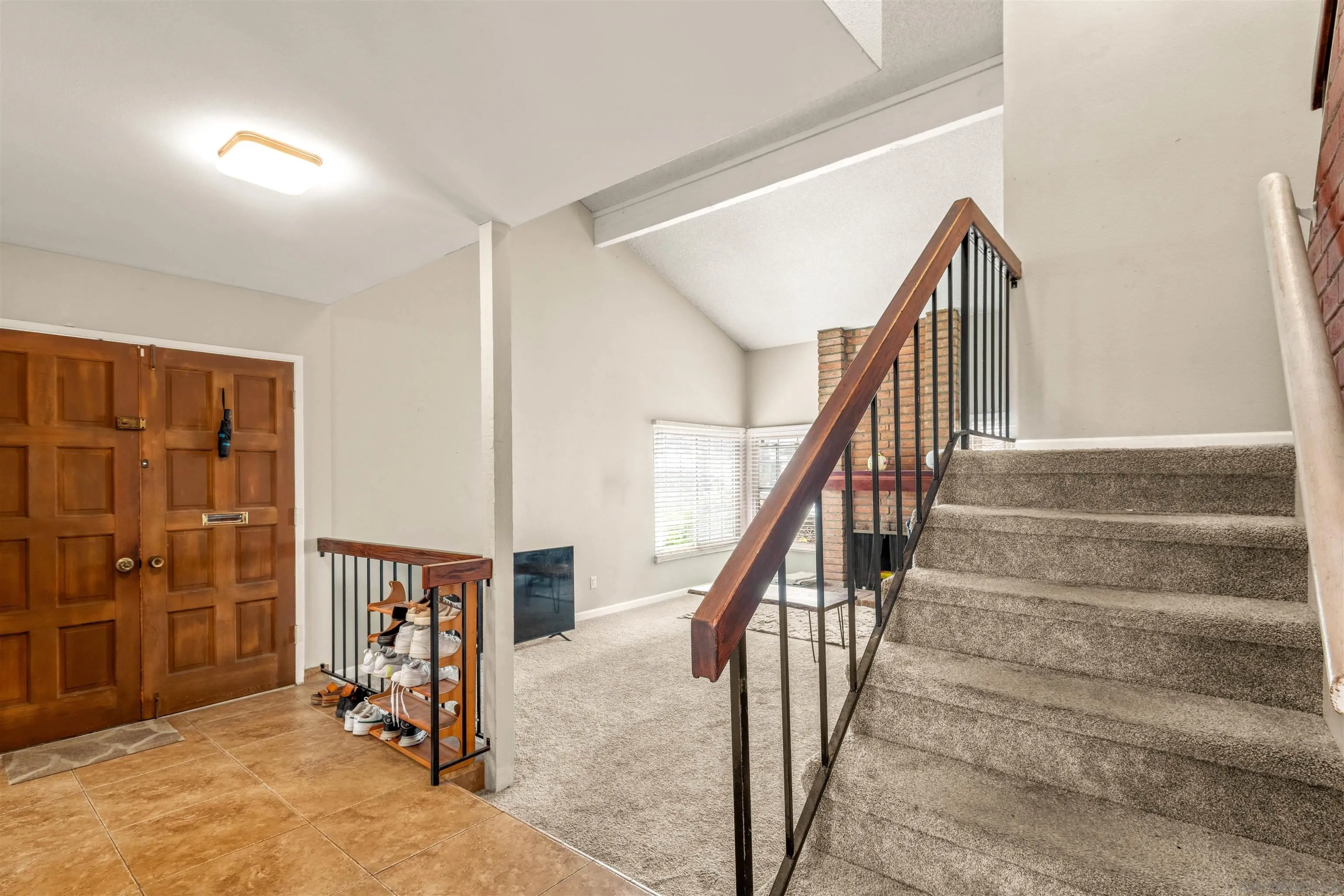 https://cdn.realtyfeed.com/cdn/127/260010084/d70d333298a920e879a197513b7ff703.webp