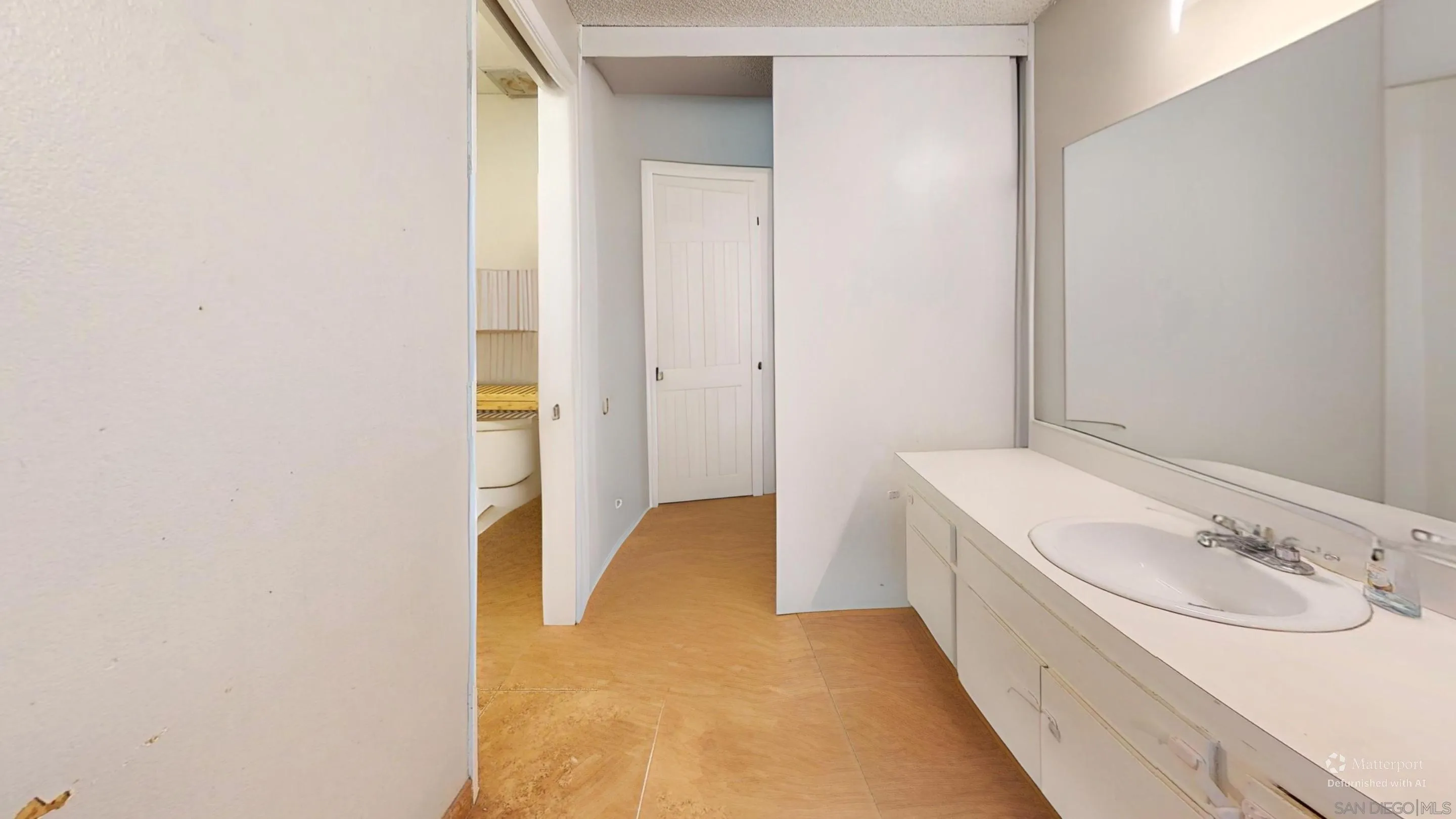 https://cdn.realtyfeed.com/cdn/127/260010084/e0d8b0c1cb7d0059c0535b439cfac994.webp