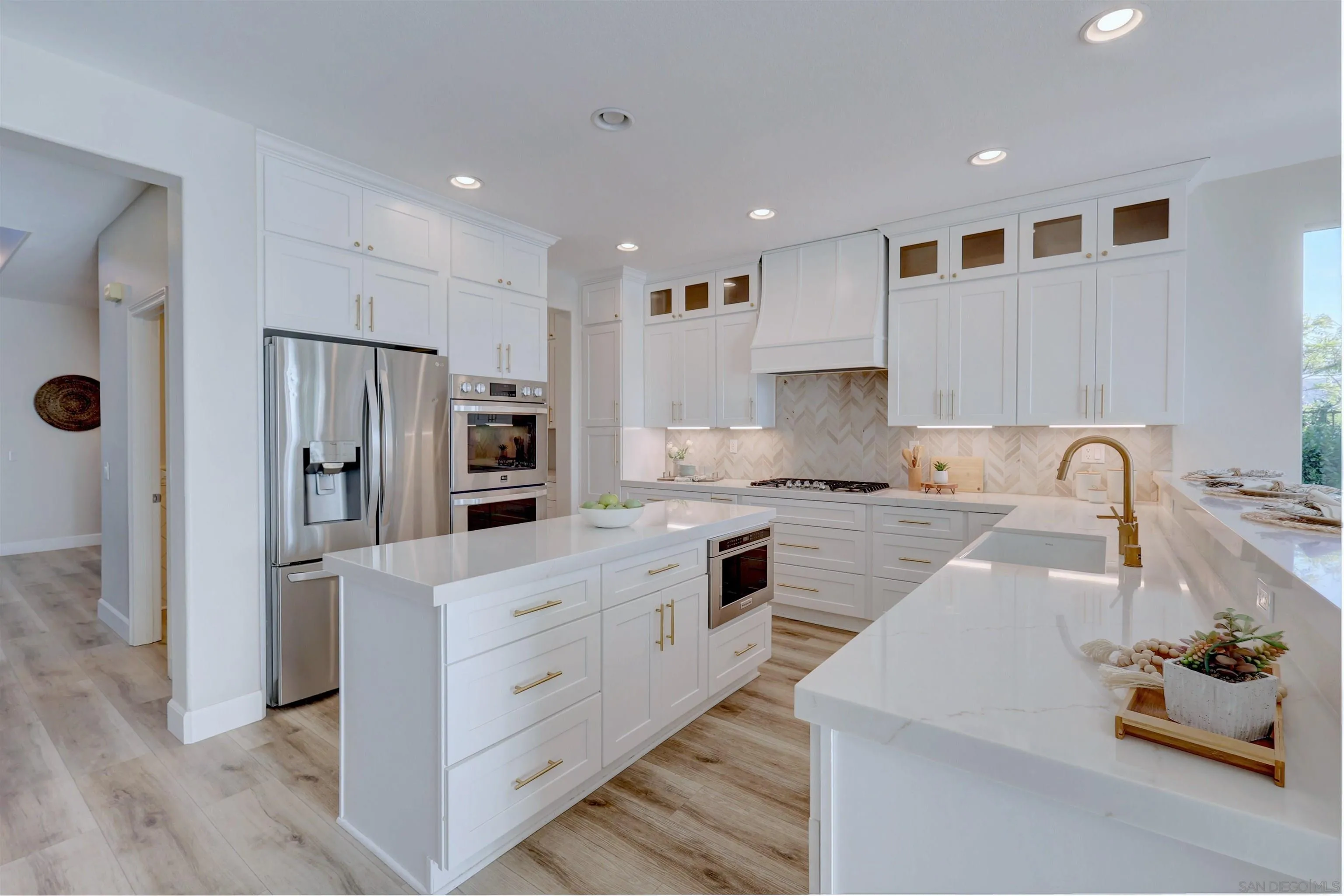 https://cdn.realtyfeed.com/cdn/127/260010086/16d7177c24e6760564a1125920d7d8f1.webp