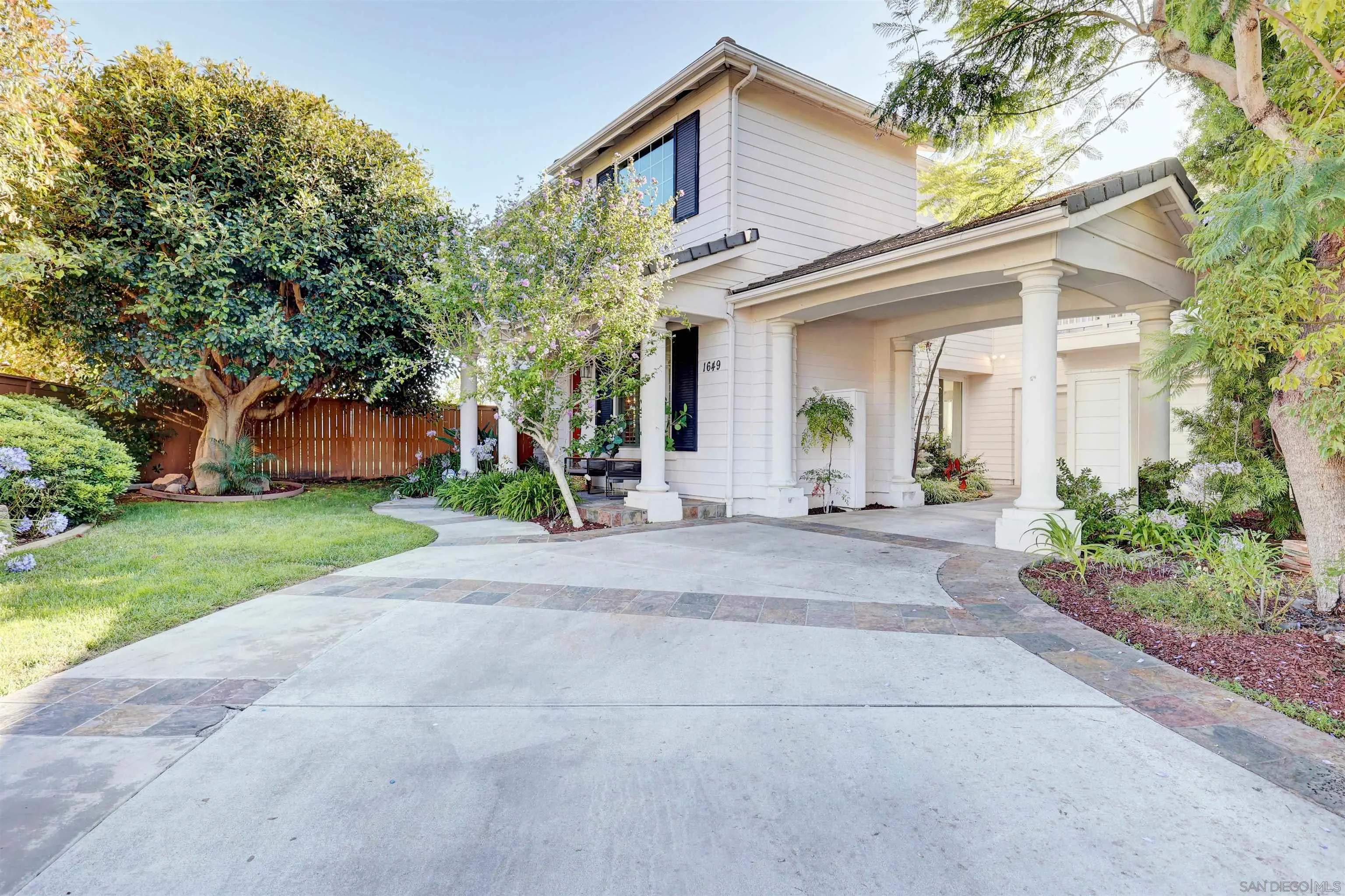 https://cdn.realtyfeed.com/cdn/127/260010086/3c587a8ccfb9ba35eb9a5456e6c4a5f7.webp