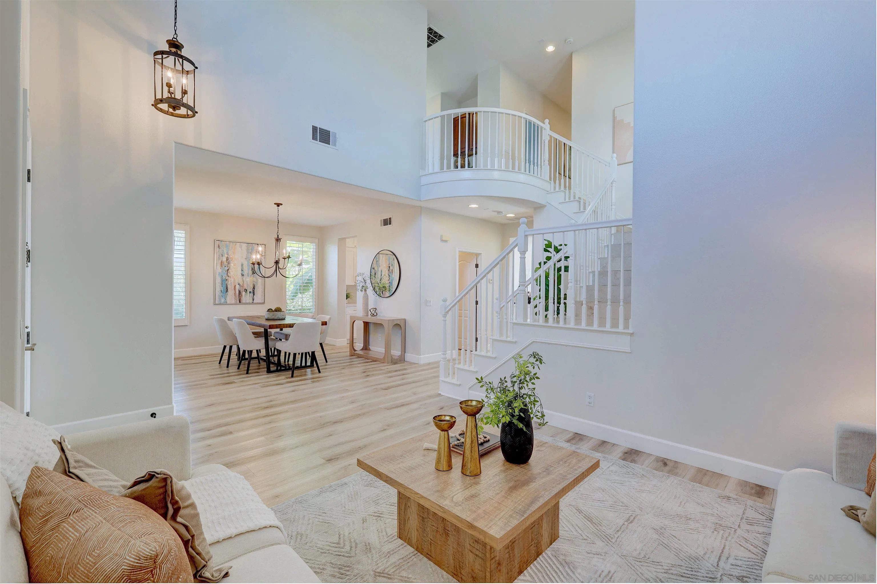 https://cdn.realtyfeed.com/cdn/127/260010086/3f2906ef08878141f4ca484e810df1fe.webp