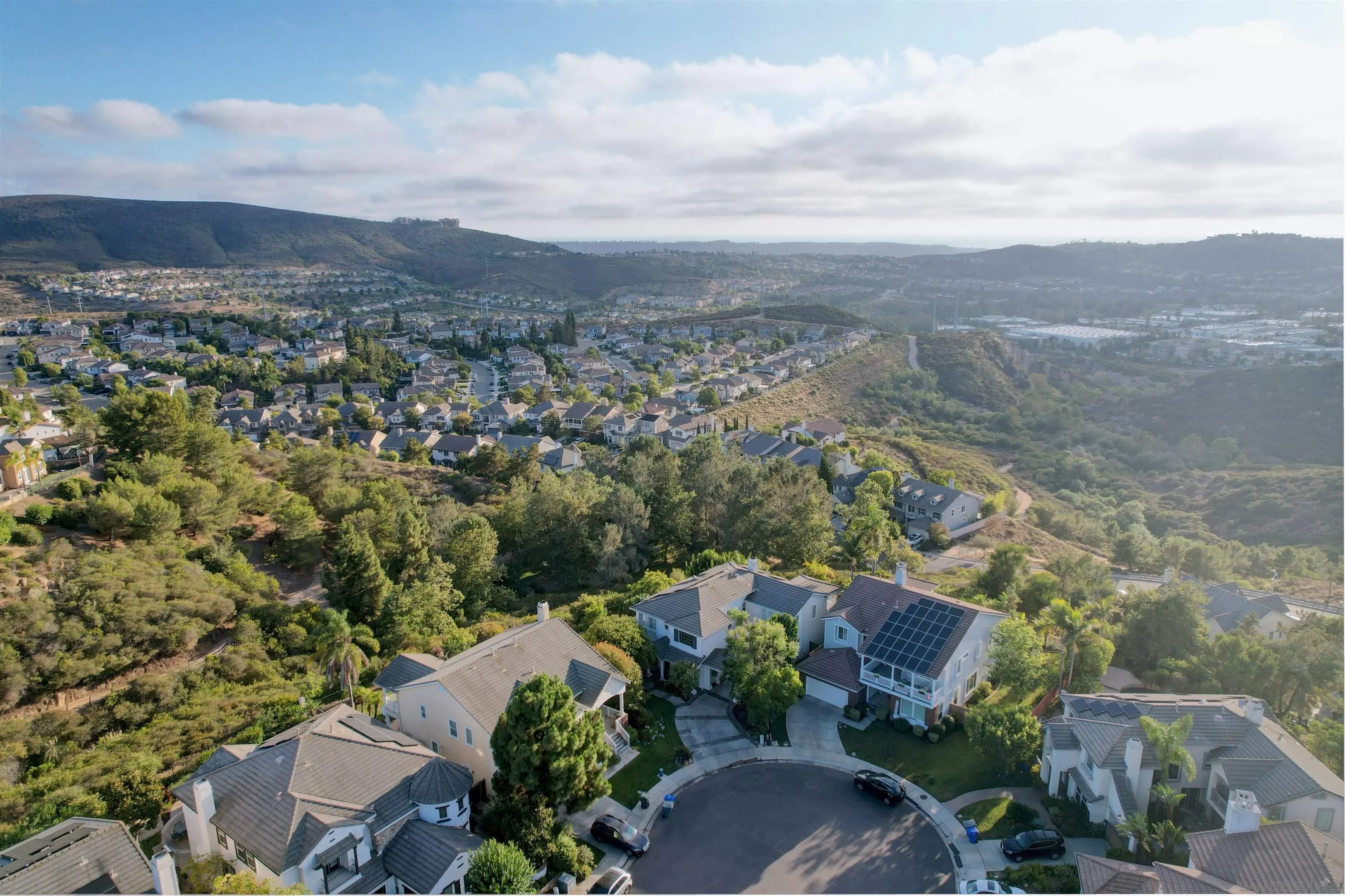 https://cdn.realtyfeed.com/cdn/127/260010086/44d4d85988f2dd81a1c802cc57a3e58a.webp
