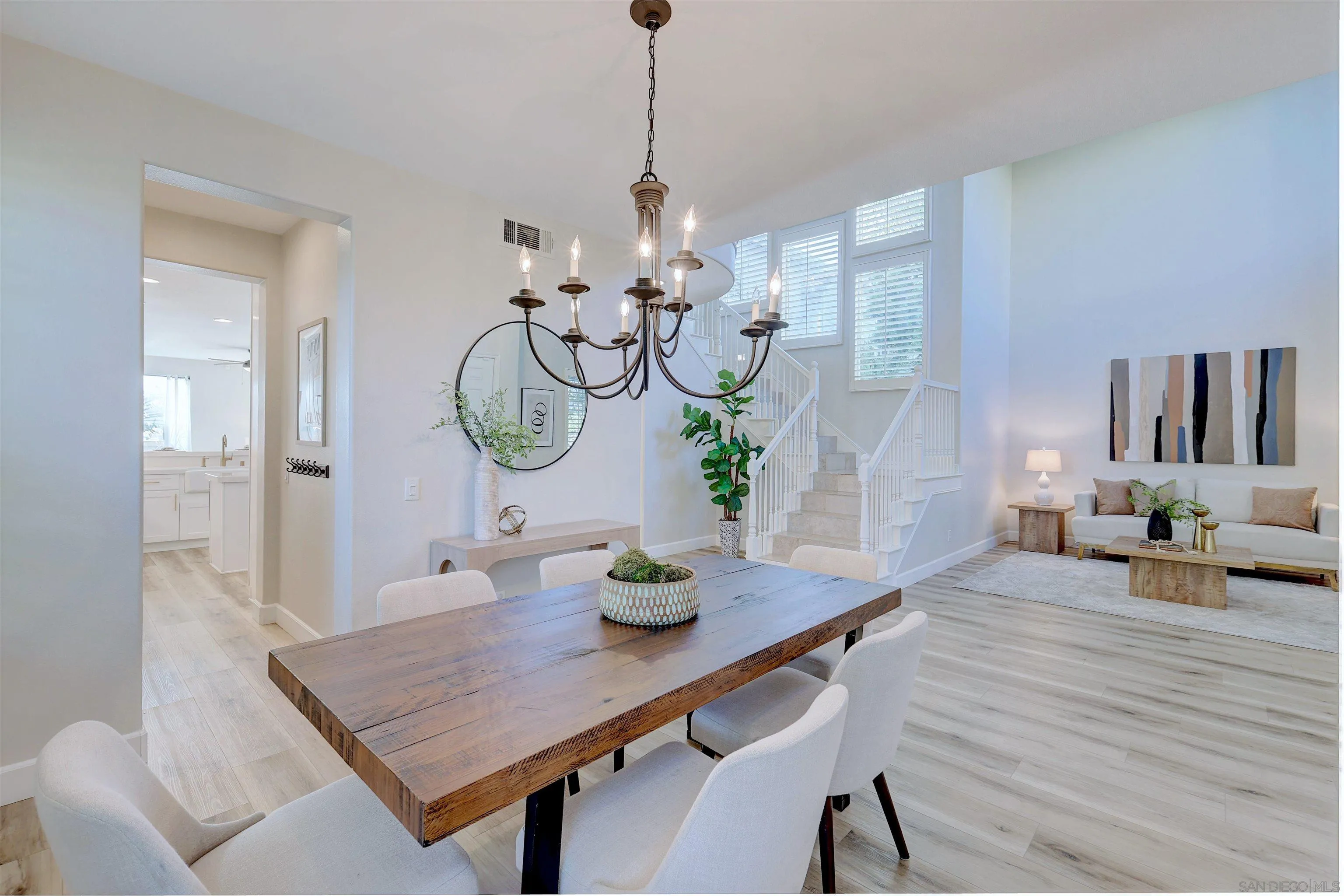https://cdn.realtyfeed.com/cdn/127/260010086/5199cf99f0d6412ab123beaa9f0e5051.webp