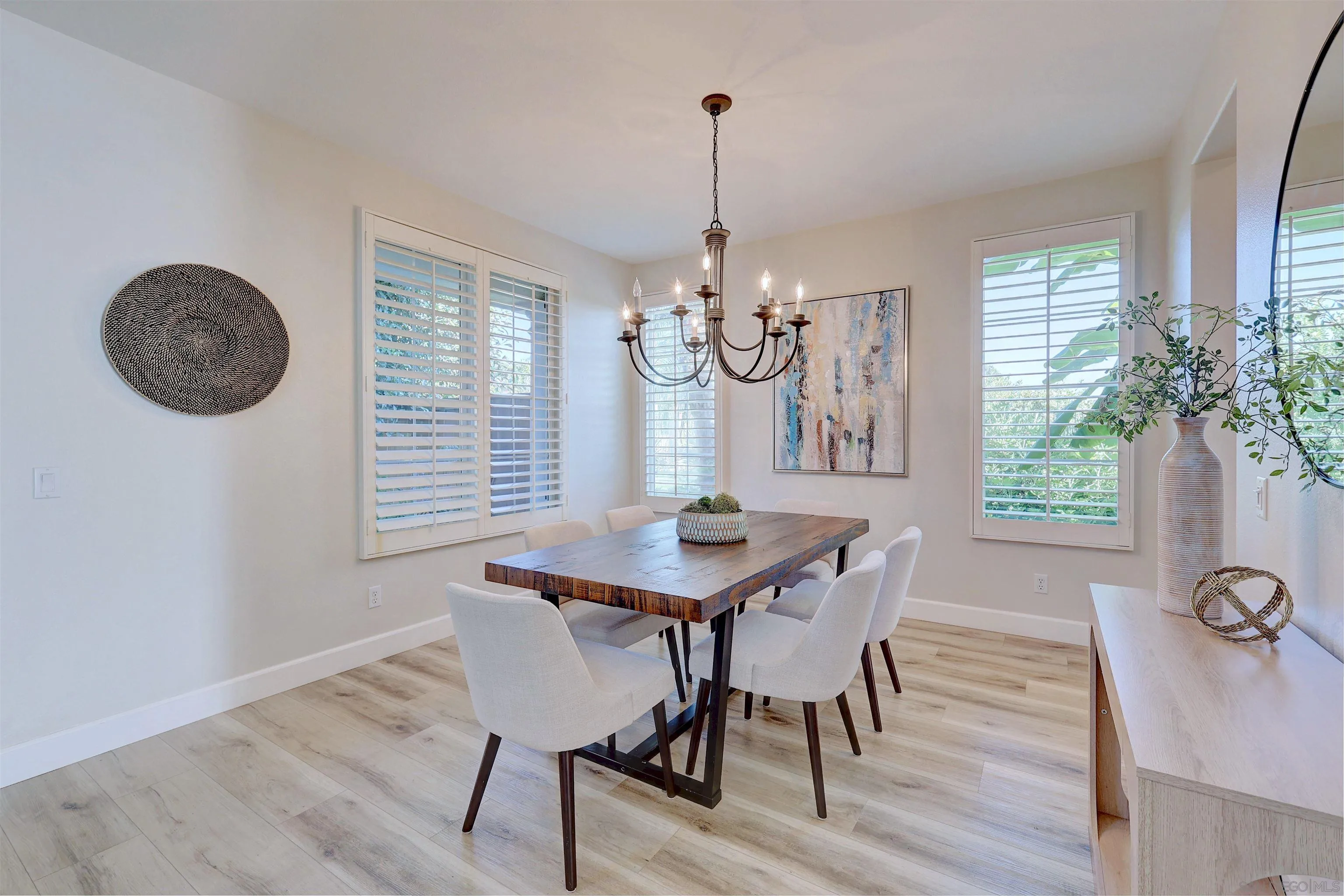 https://cdn.realtyfeed.com/cdn/127/260010086/f454b511425972aae84df4122ad47314.webp