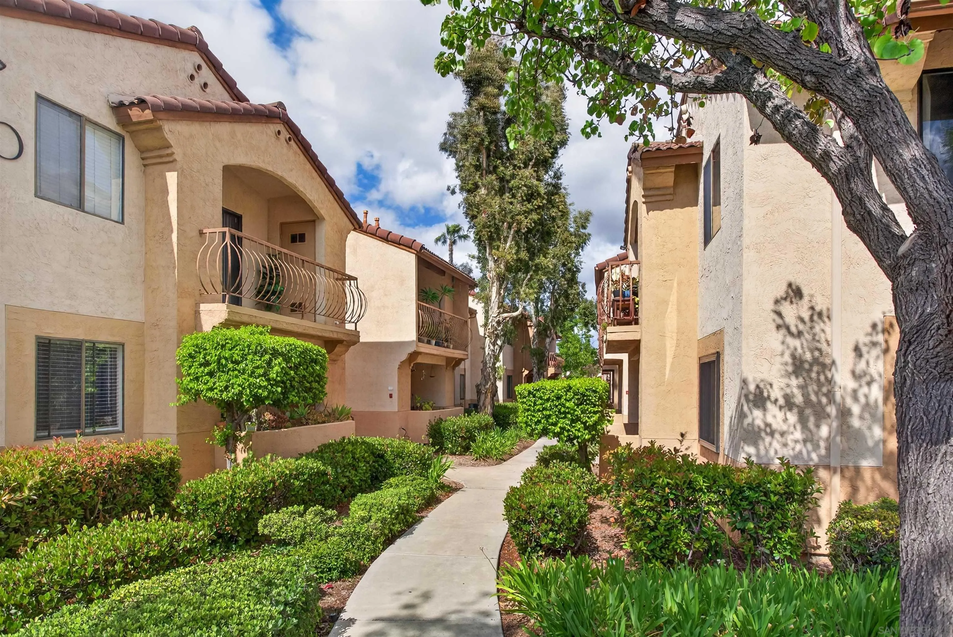 12191 Cuyamaca College Dr UNIT 611, El Cajon, CA, 92019