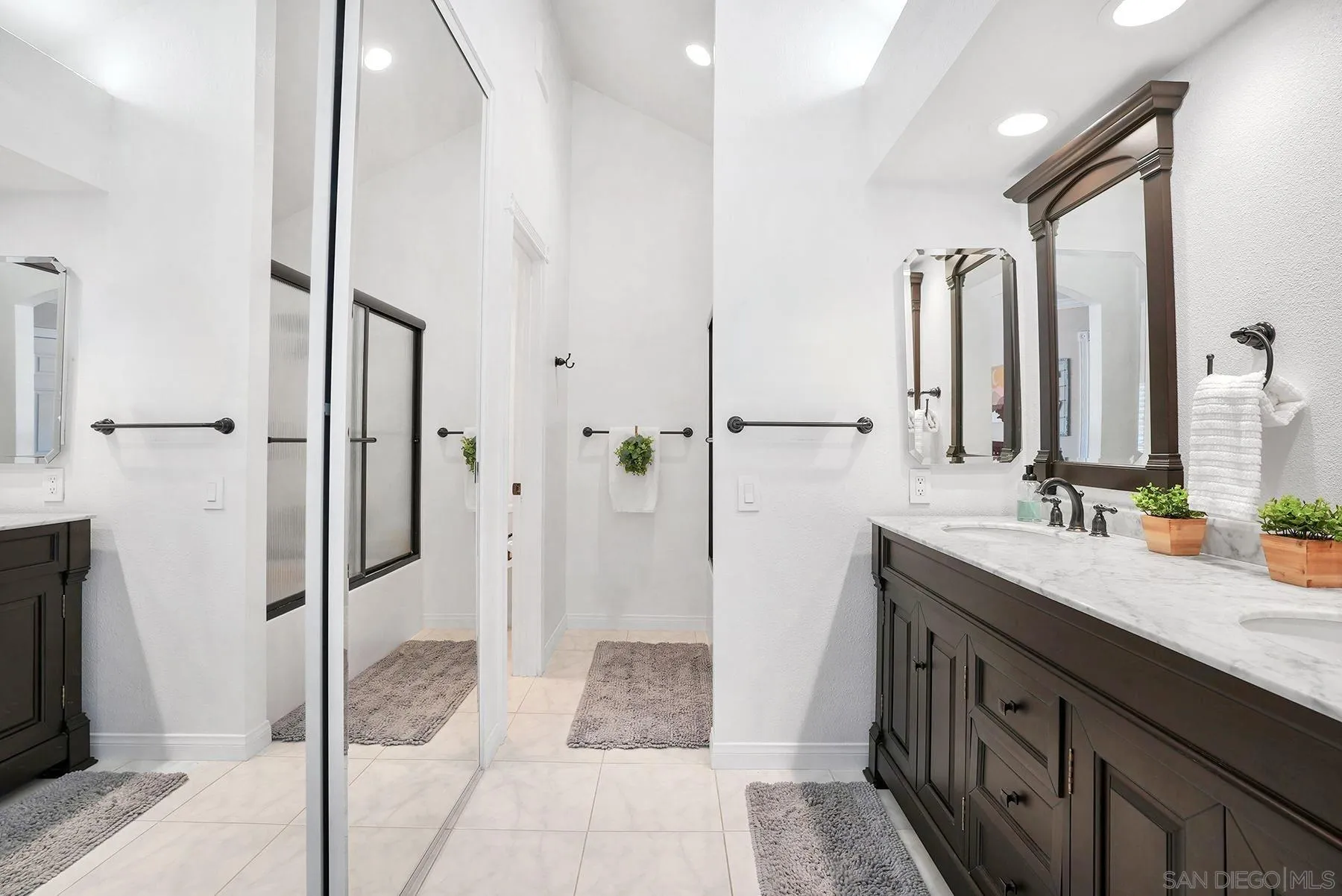 Photo #28: 260010090 Listing: Photo #28