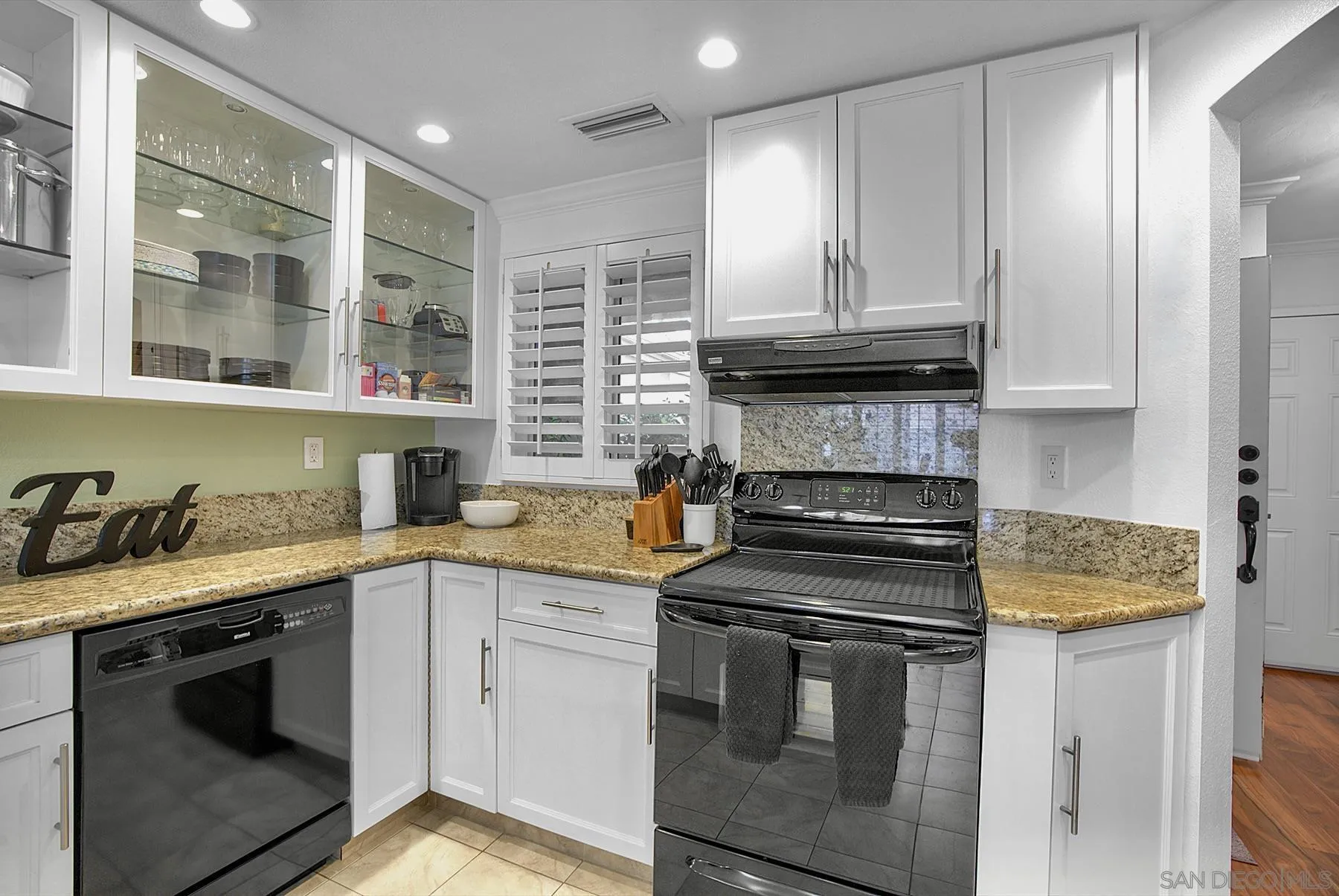 Photo #17: 260010090 Listing: Photo #17