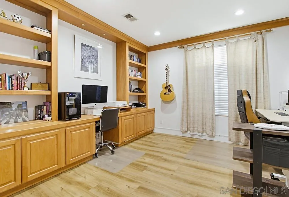 https://cdn.realtyfeed.com/cdn/127/260010092/2542aa424efdc3843a9c226c1563147f.webp