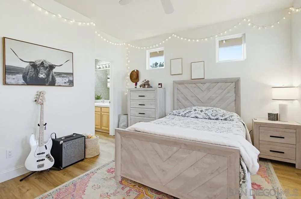 https://cdn.realtyfeed.com/cdn/127/260010092/2c73386c37d79fd2acfc83d7f1eade04.webp