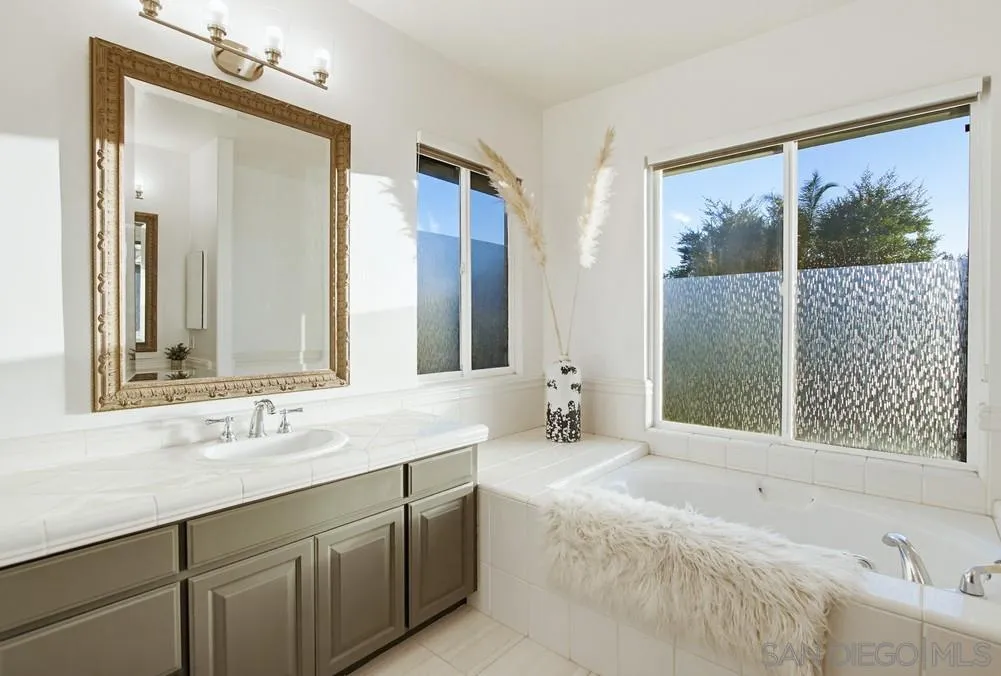 https://cdn.realtyfeed.com/cdn/127/260010092/6e751662d73e38cd68a833f824c3c664.webp