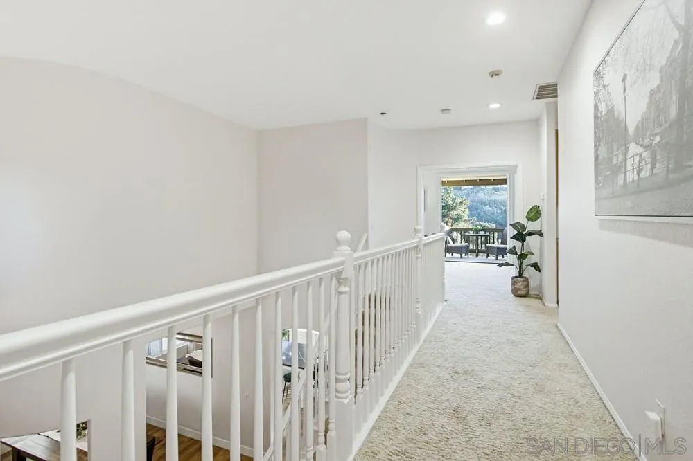 https://cdn.realtyfeed.com/cdn/127/260010092/8fa5a105cbb3790e8638f2b2bf7ce853.webp