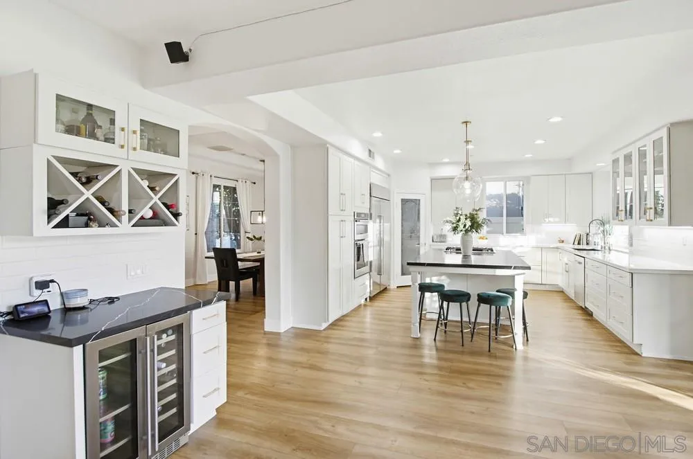 https://cdn.realtyfeed.com/cdn/127/260010092/d4c7707be4945290b03a74b048e346e4.webp