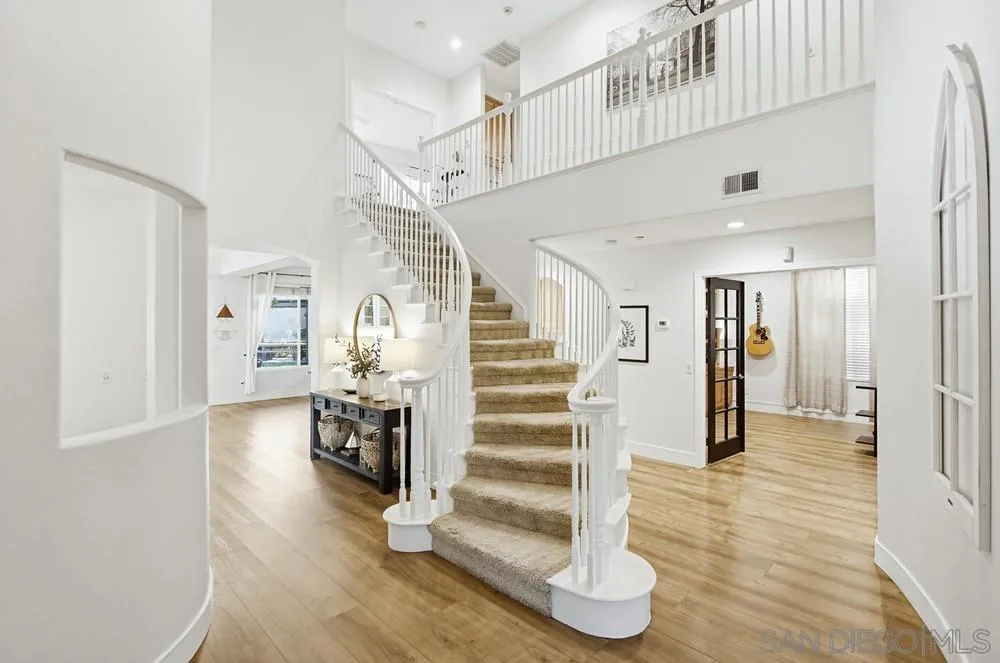 https://cdn.realtyfeed.com/cdn/127/260010092/dfa8ef2383b8b98a84c1b60d521e4ade.webp