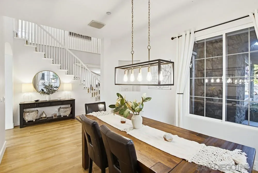 https://cdn.realtyfeed.com/cdn/127/260010092/f064d8e4d1e59b13f83370738ca0d212.webp