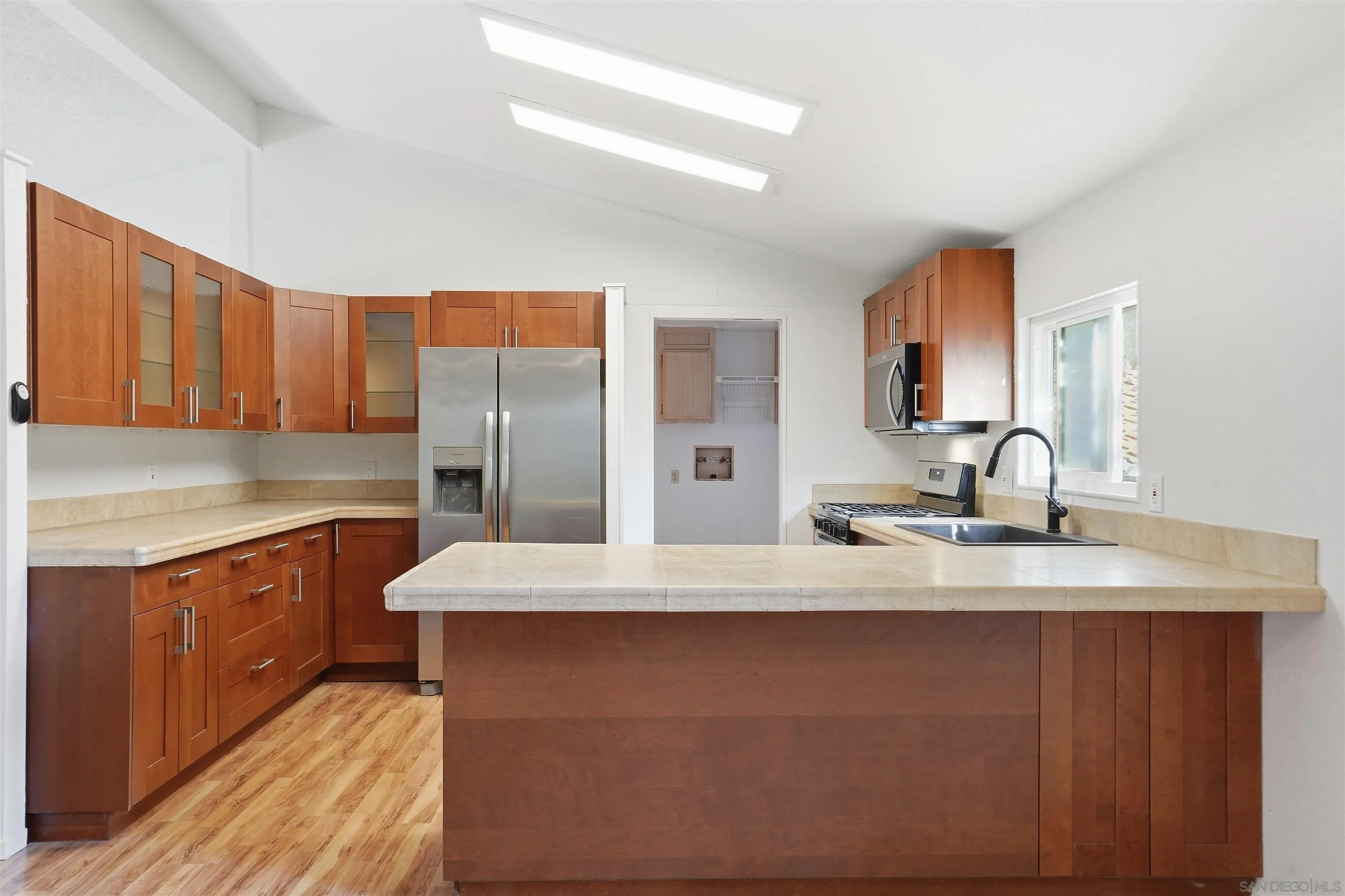https://cdn.realtyfeed.com/cdn/127/260010093/5c419509977323a5b2f5f71a5189f4d3.webp