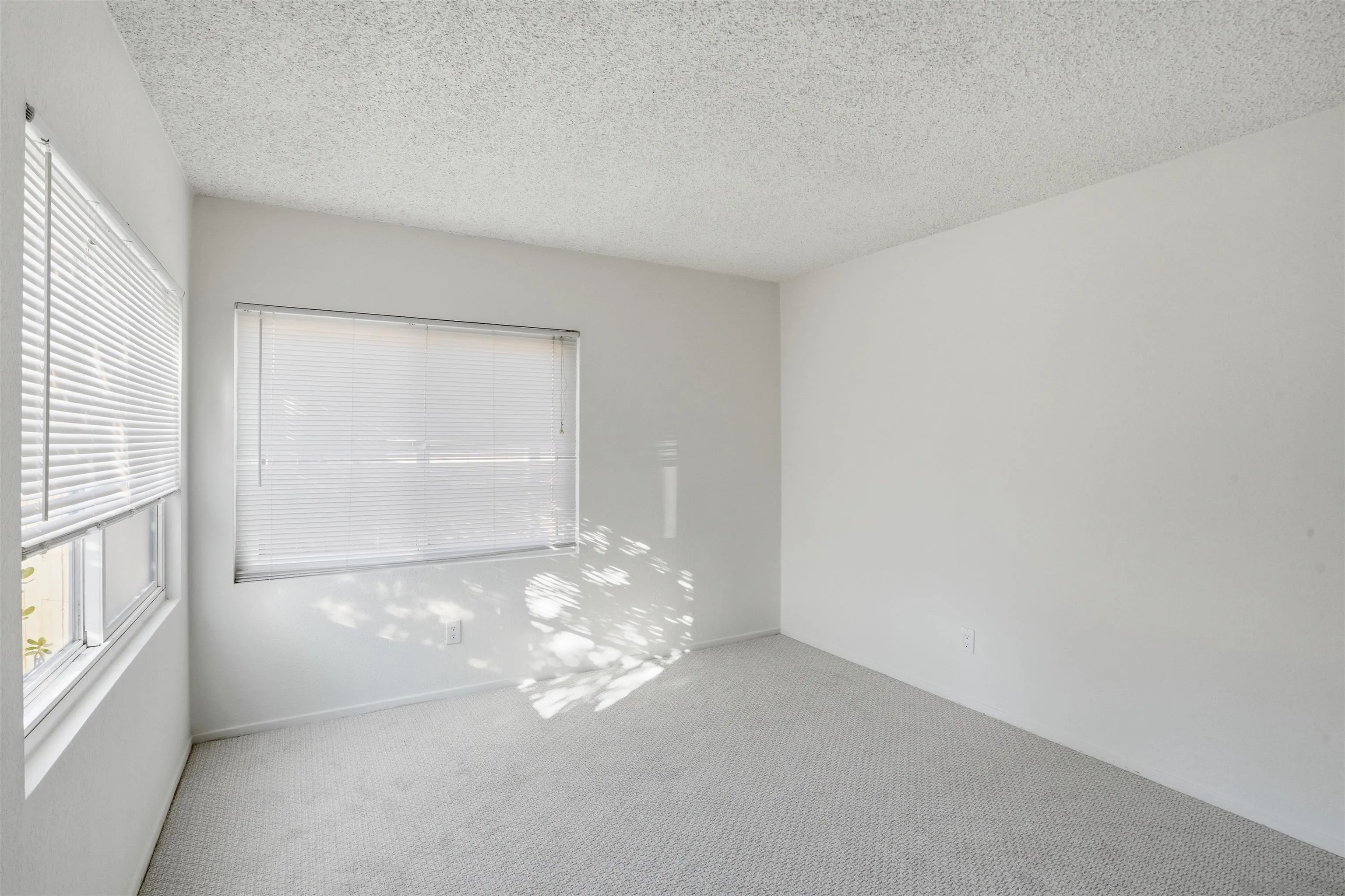 https://cdn.realtyfeed.com/cdn/127/260010093/e7fb82e62358282f2ca0b4cf3976c6f8.webp