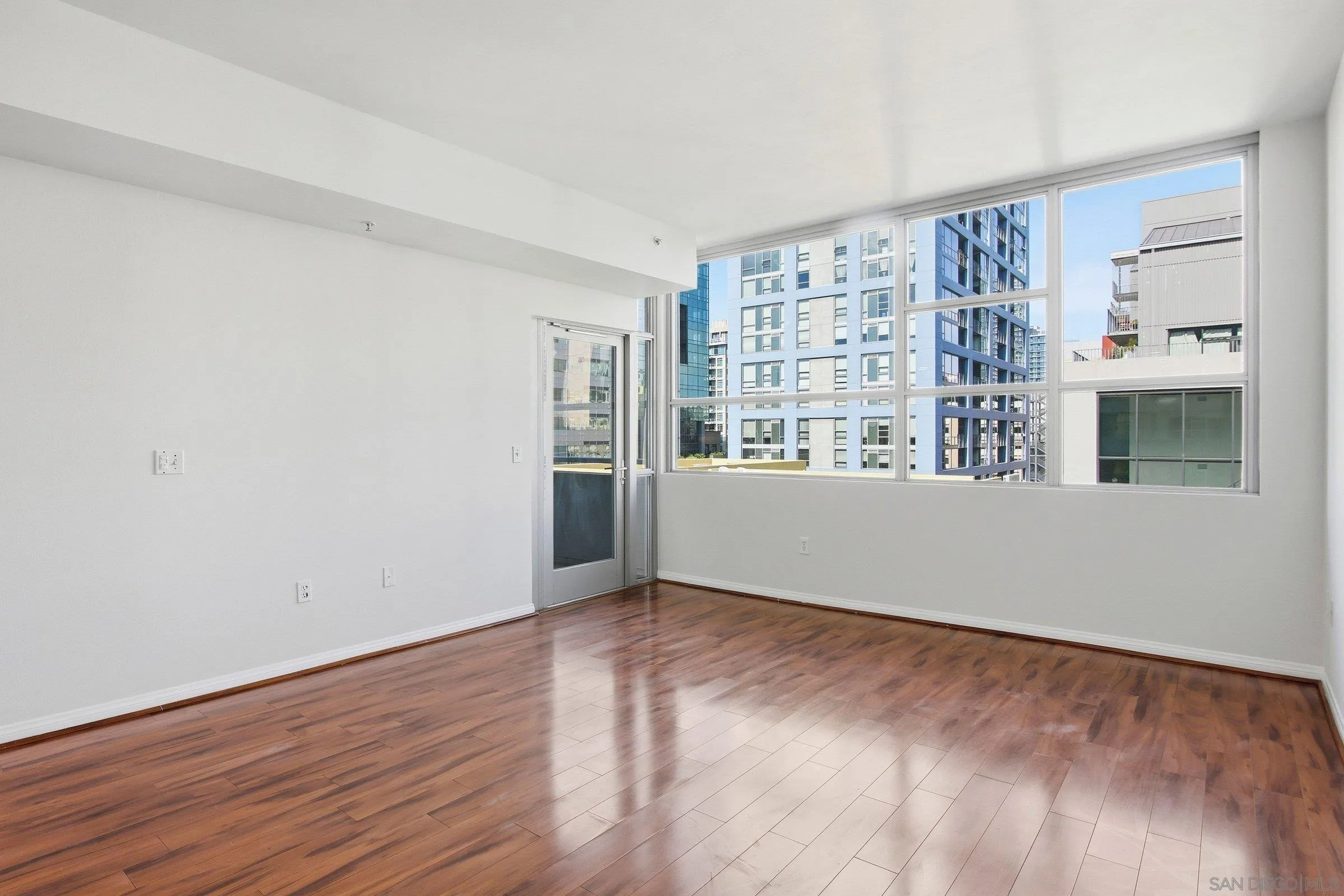 Photo #5: 260010095 Listing: Photo #5