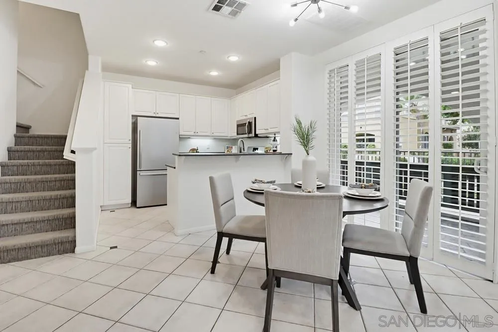 https://cdn.realtyfeed.com/cdn/127/260010096/b0f6de8325864539e0543077036bfd90.webp