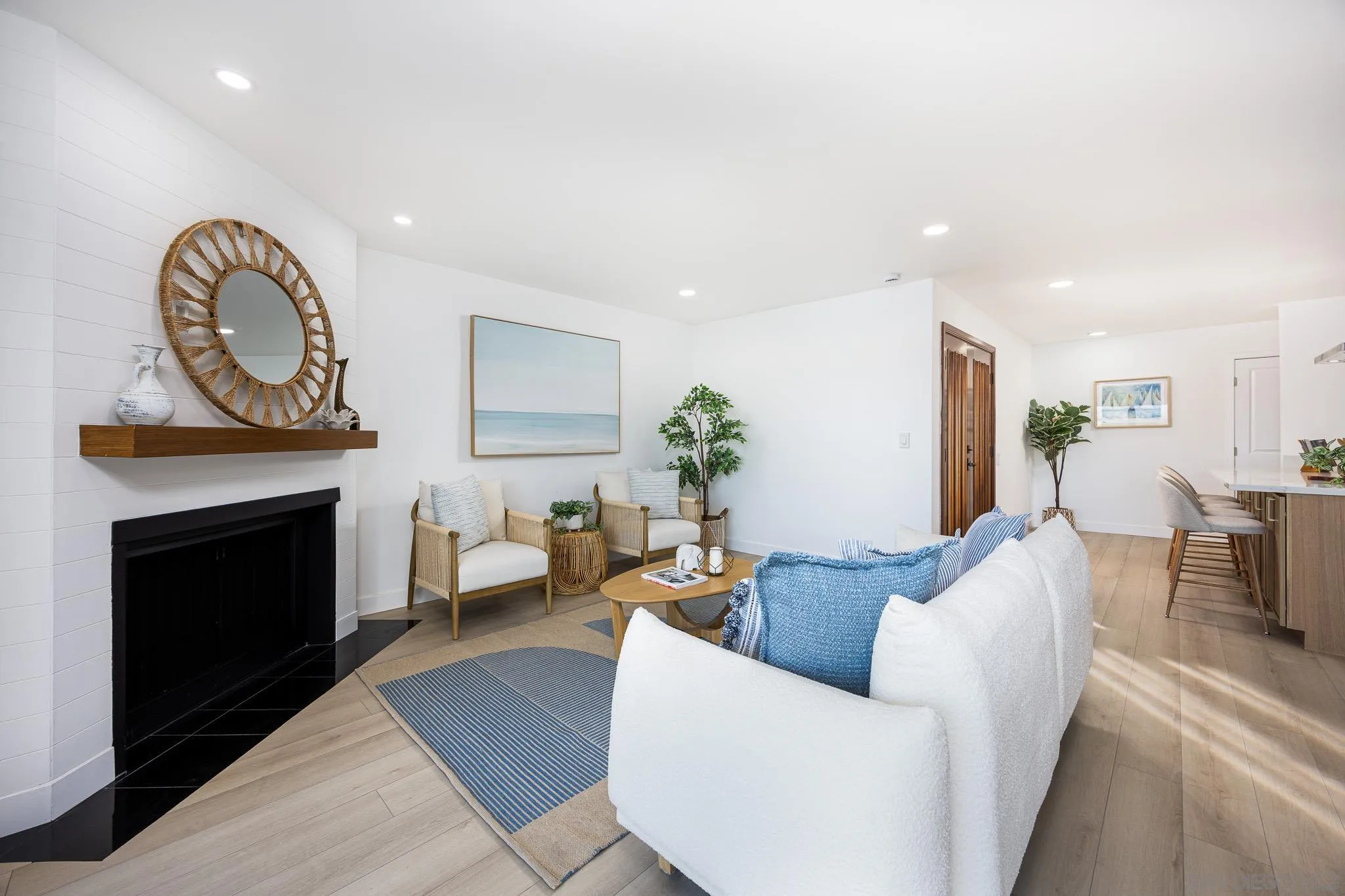 https://cdn.realtyfeed.com/cdn/127/260010097/756e7f78d98da20fb9f9689843782db1.webp