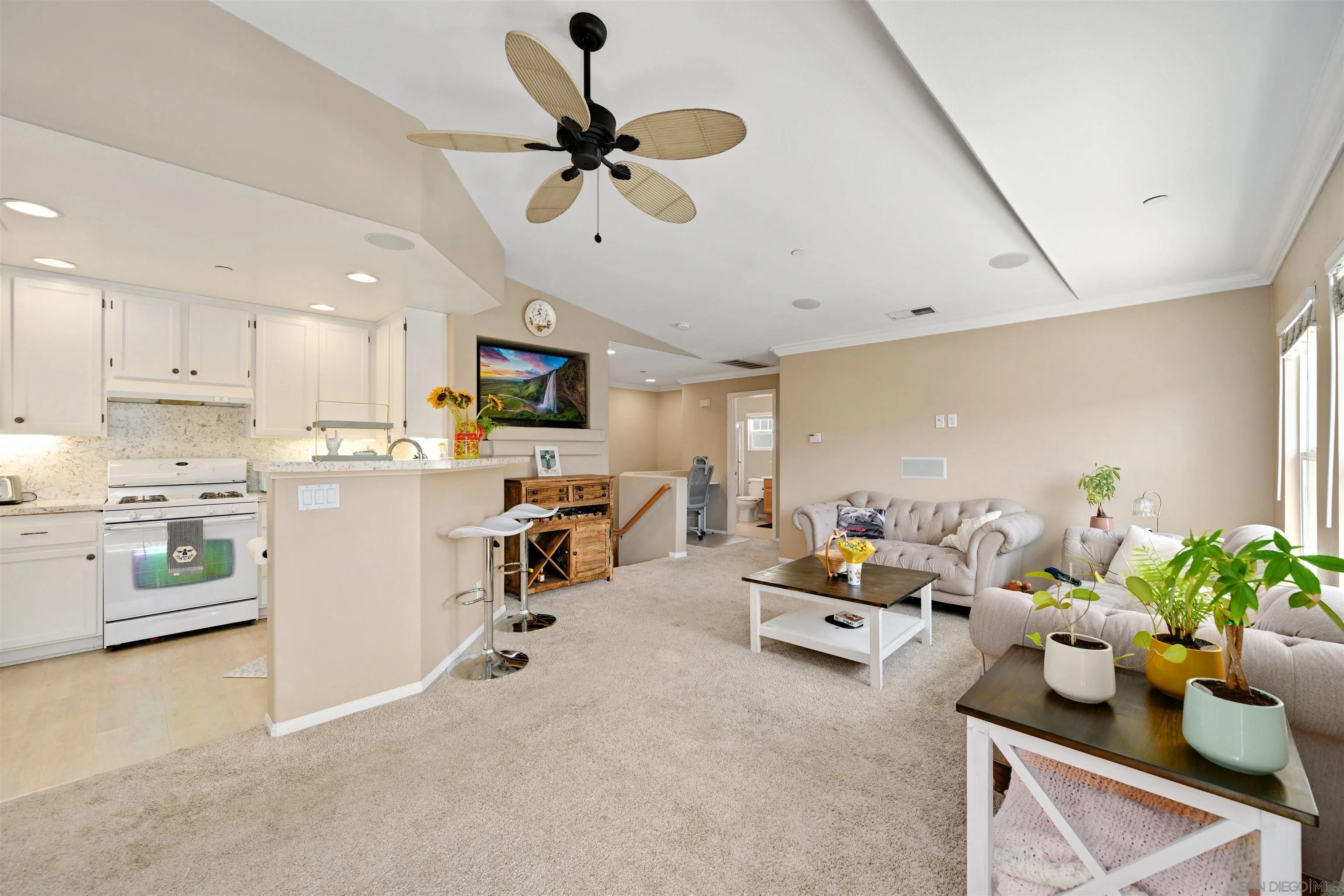 Photo #9: 260010100 Listing: Photo #9