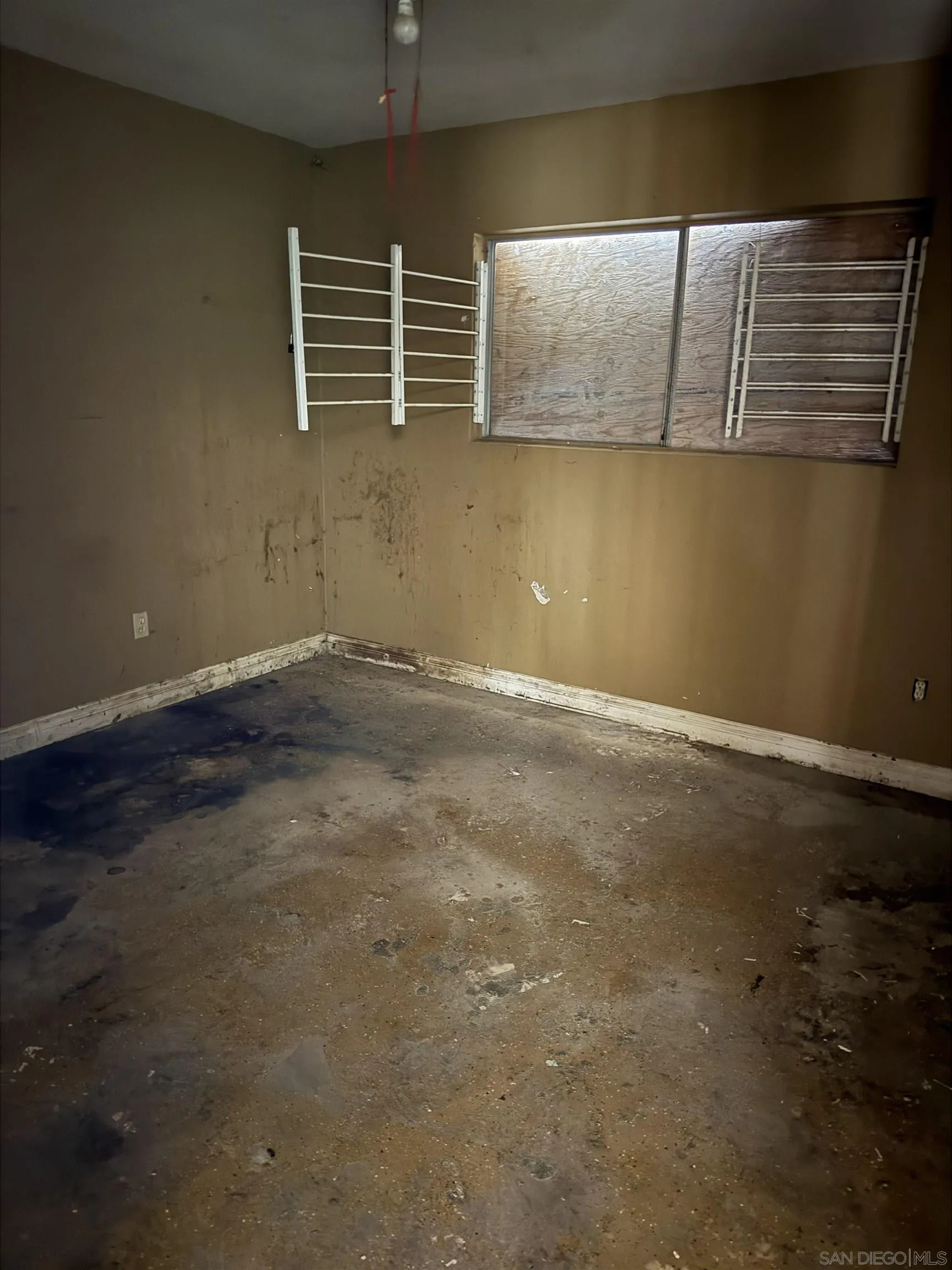 https://cdn.realtyfeed.com/cdn/127/260010103/04b64f495b7b7a1a28d0cde09e3f91e6.webp