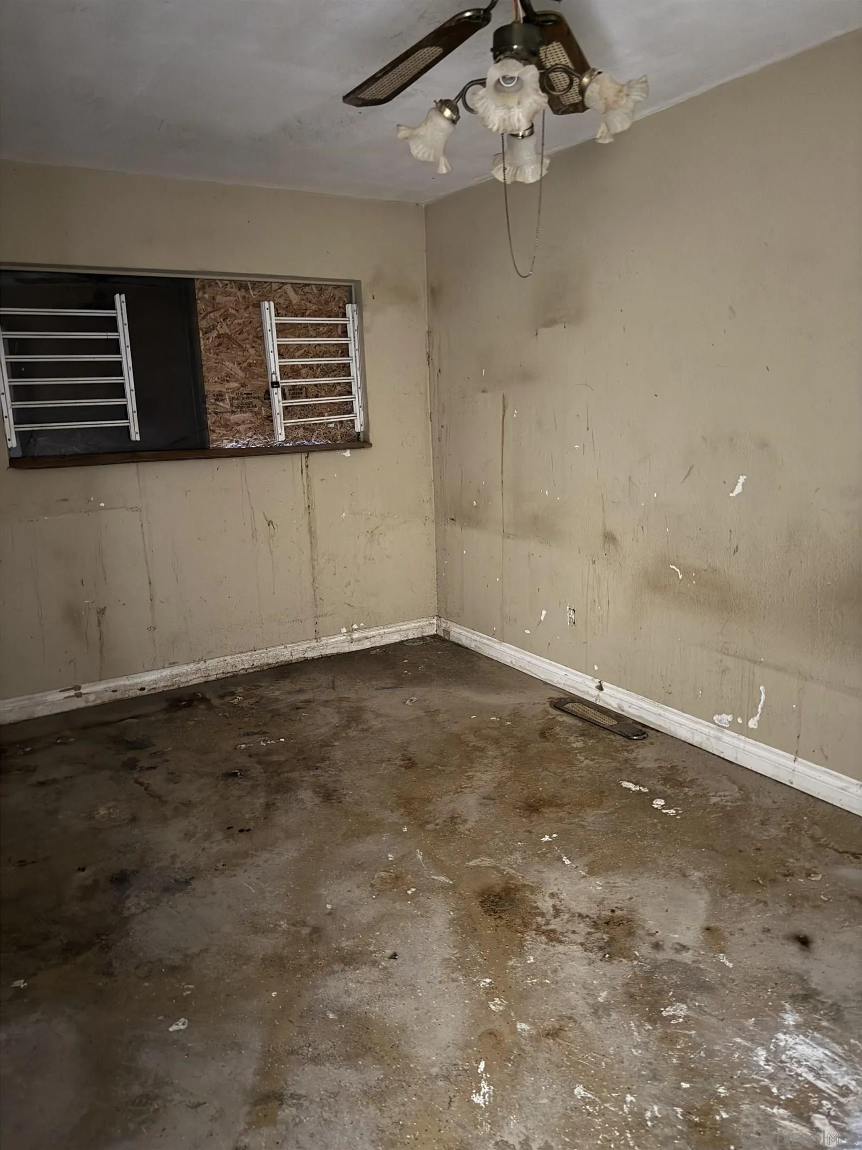 https://cdn.realtyfeed.com/cdn/127/260010103/d964d37aeca289df51a1e96a759a7a29.webp