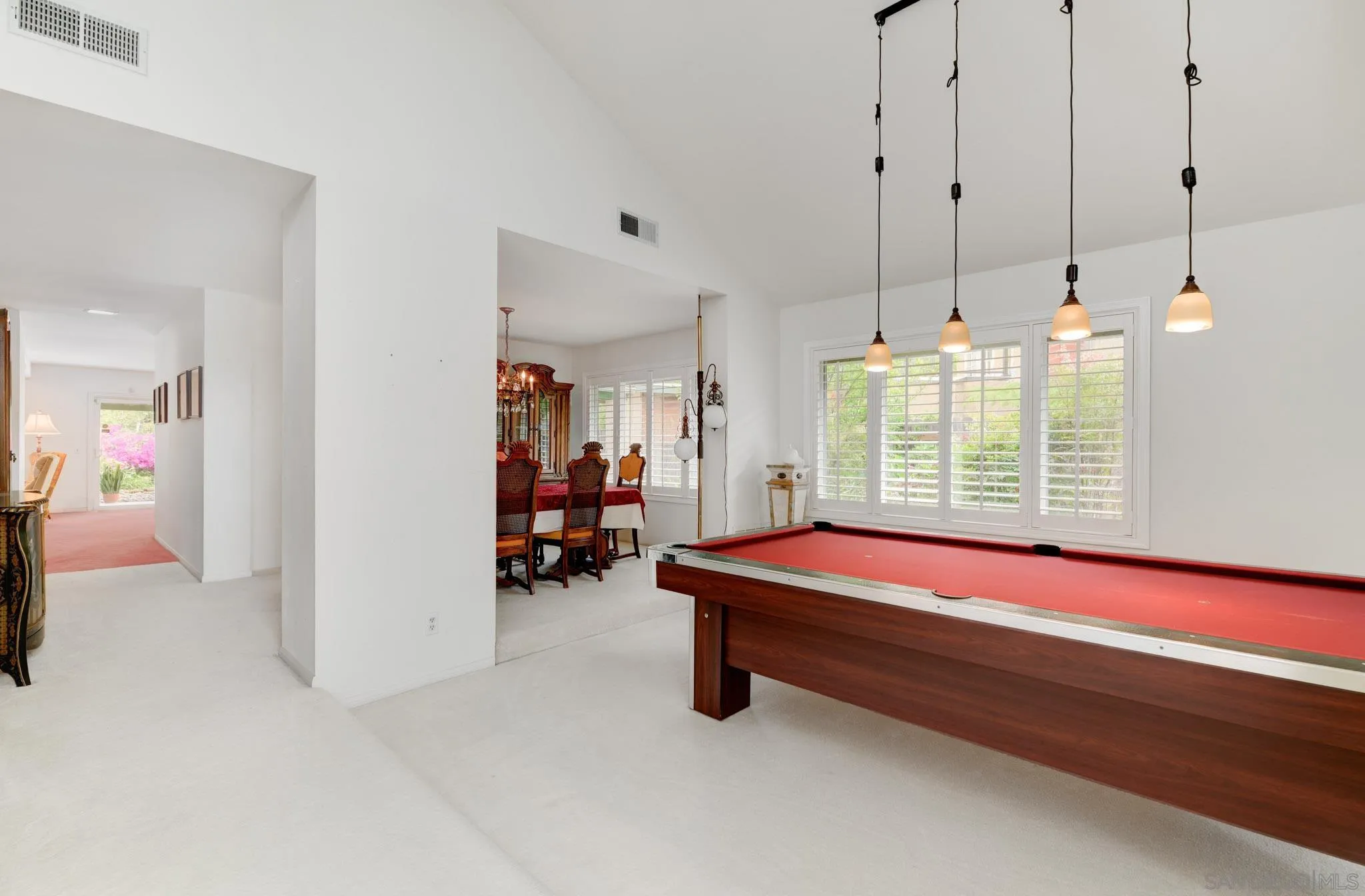 https://cdn.realtyfeed.com/cdn/127/260010111/2d7e9ea08b5b41702ab9a4941cf3fe25.webp