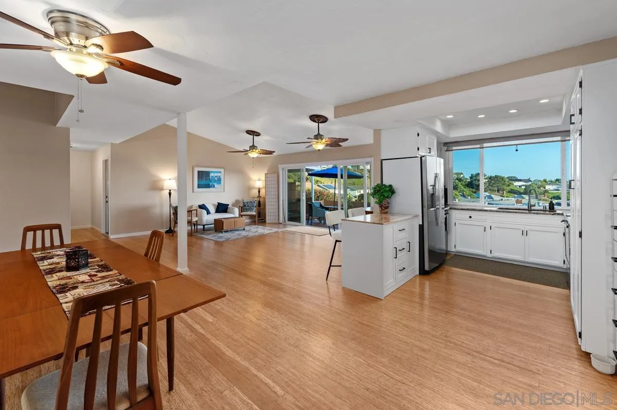 https://cdn.realtyfeed.com/cdn/127/260010112/9a27f3edf4b0a4d05684d4ee57dda3b5.webp