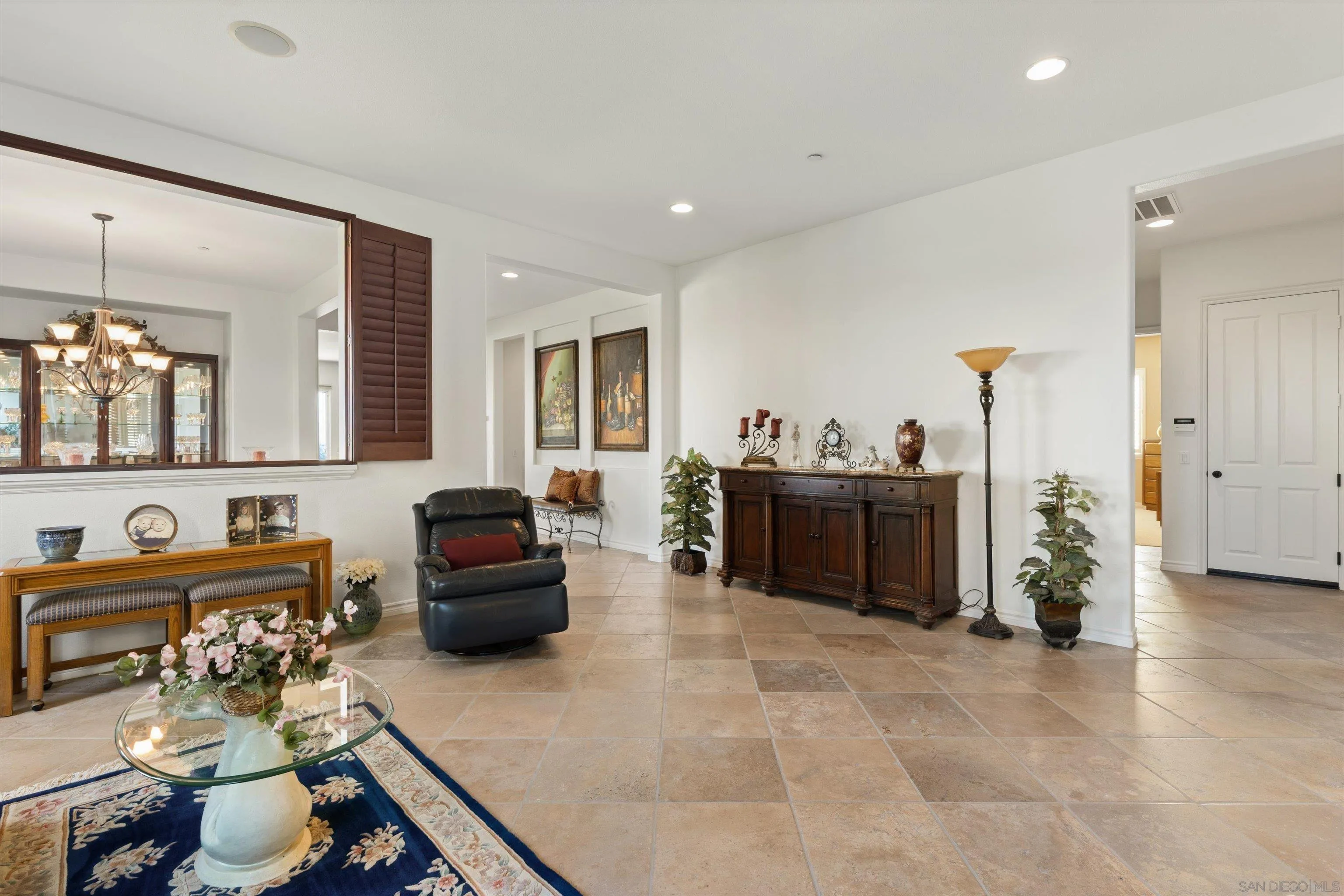https://cdn.realtyfeed.com/cdn/127/260010113/2815603c8e4855369524edf2dcf44089.webp