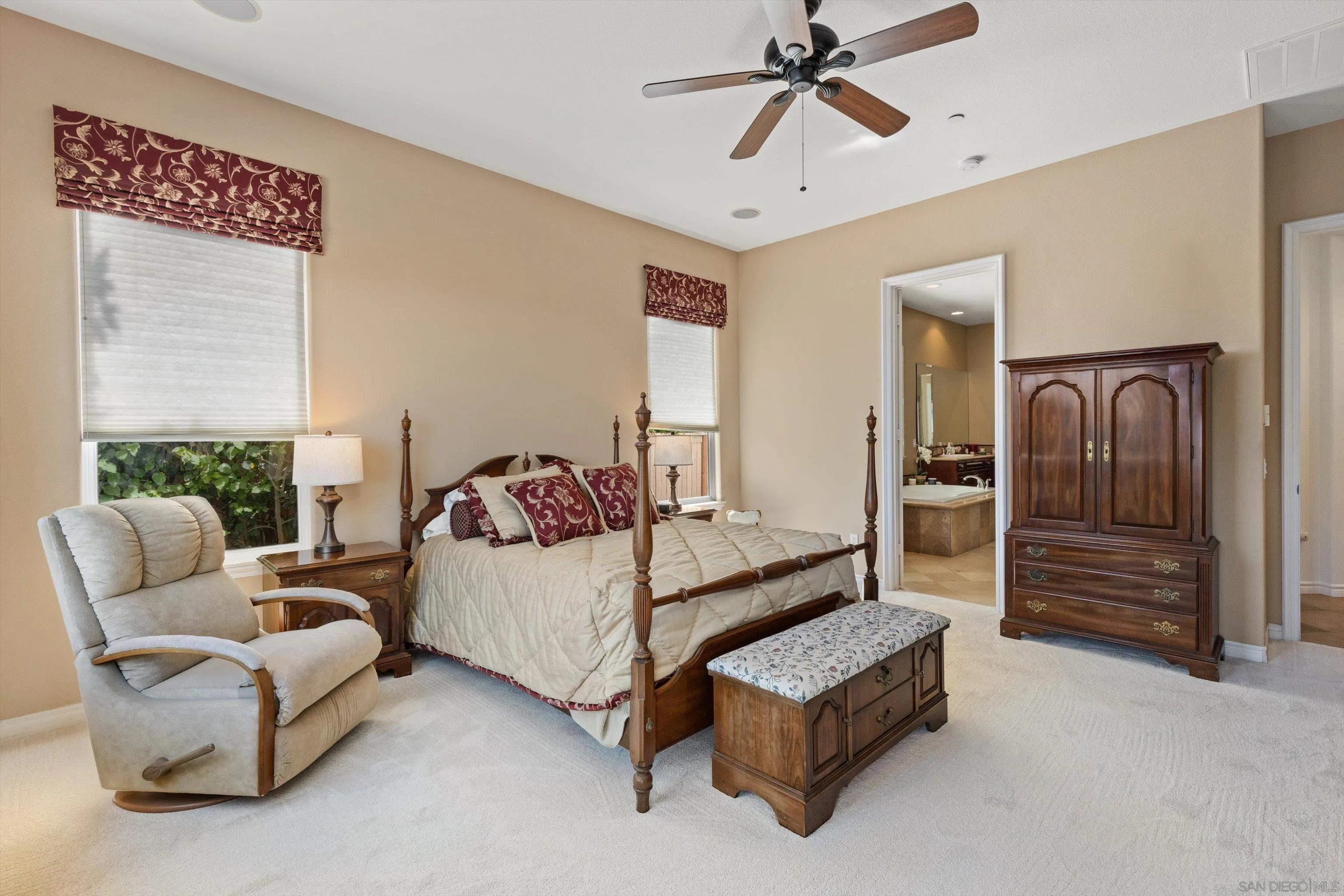 https://cdn.realtyfeed.com/cdn/127/260010113/35114befc3243d18ce57617f6a4c3111.webp