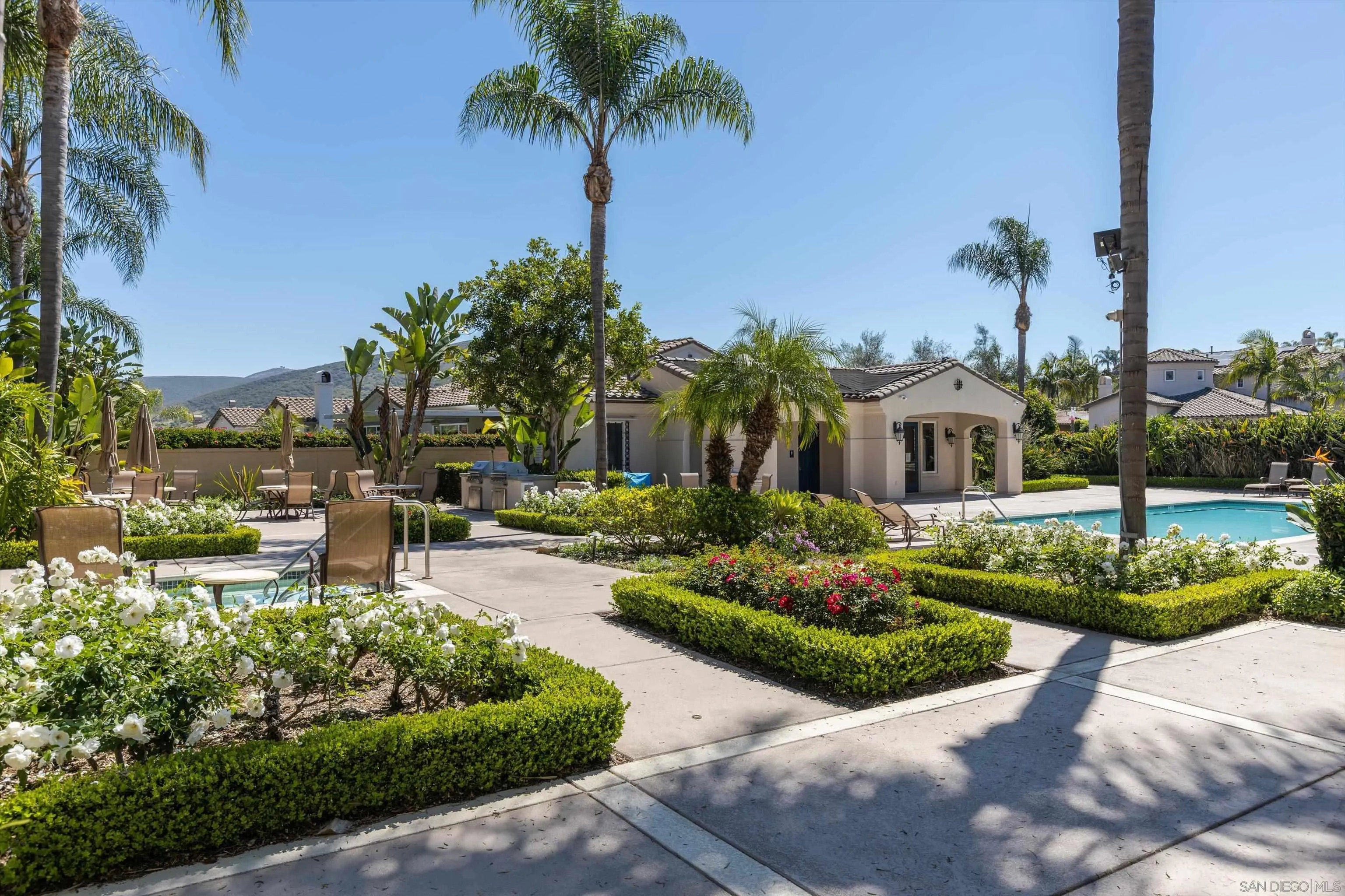 https://cdn.realtyfeed.com/cdn/127/260010113/790b9f084e72a02da79d07103218d6f3.webp