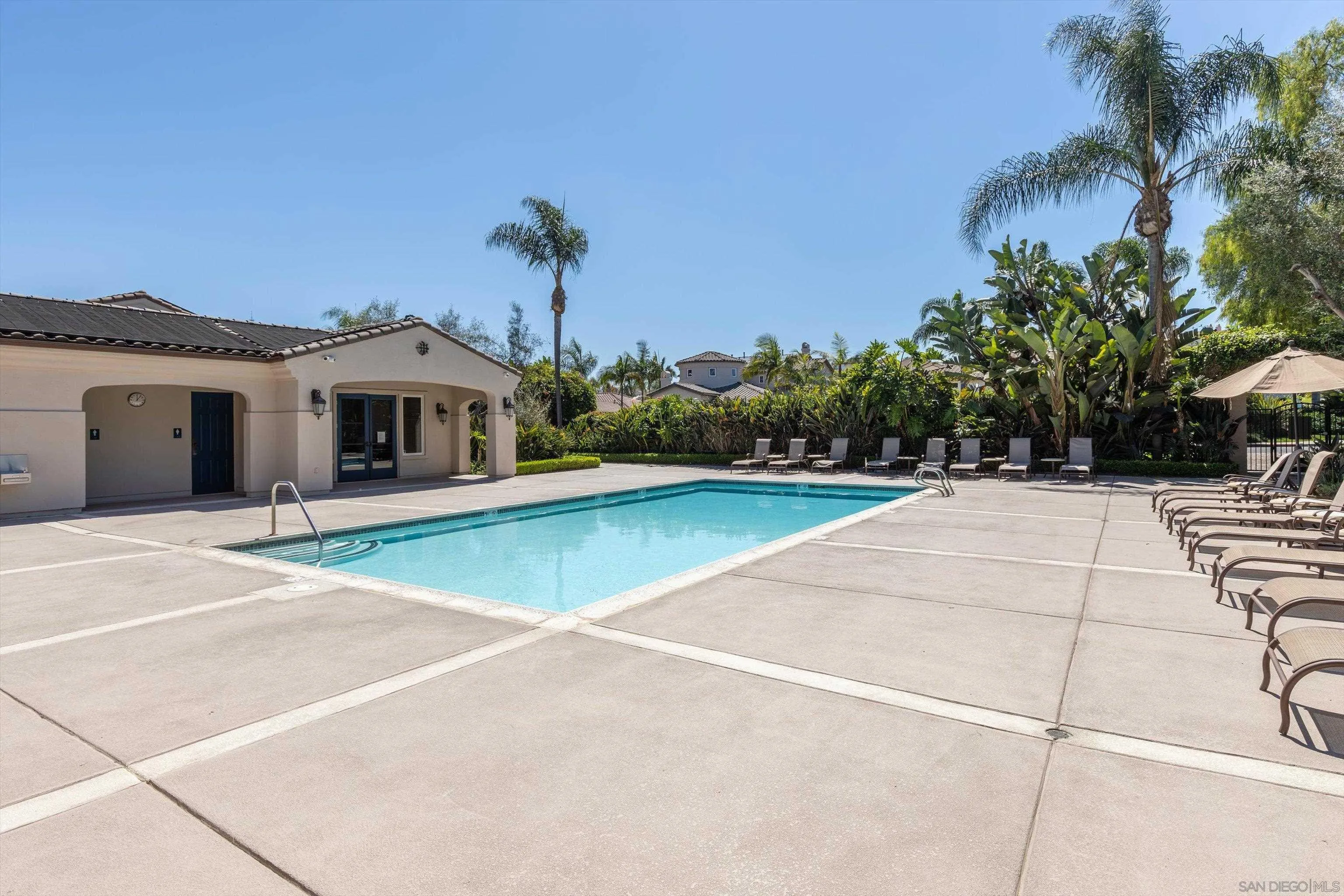 https://cdn.realtyfeed.com/cdn/127/260010113/7c26eeb6cae1a9083f9947b2deaa256e.webp
