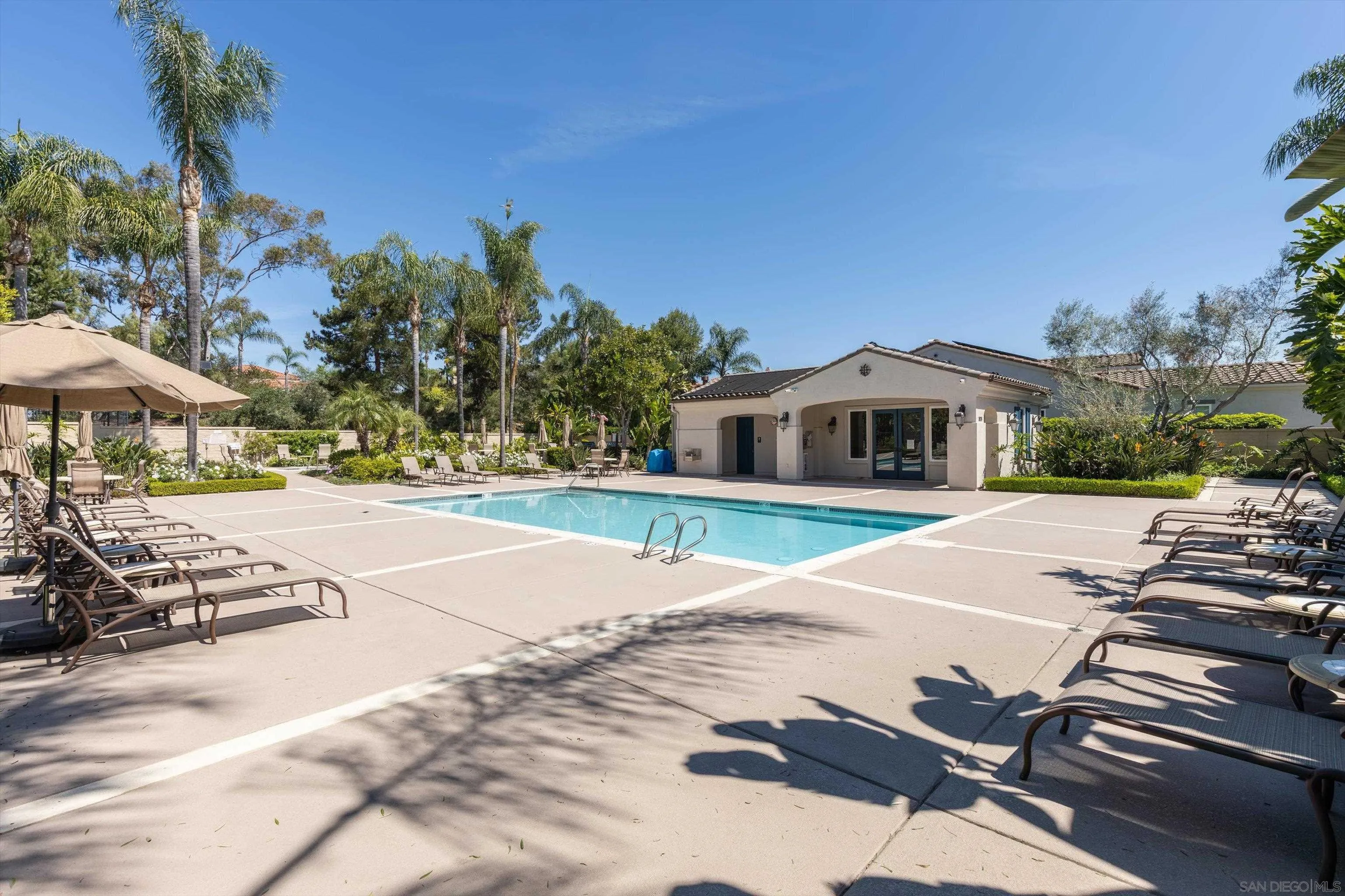 https://cdn.realtyfeed.com/cdn/127/260010113/88d82f13e6d3e377bfb98e0706272817.webp