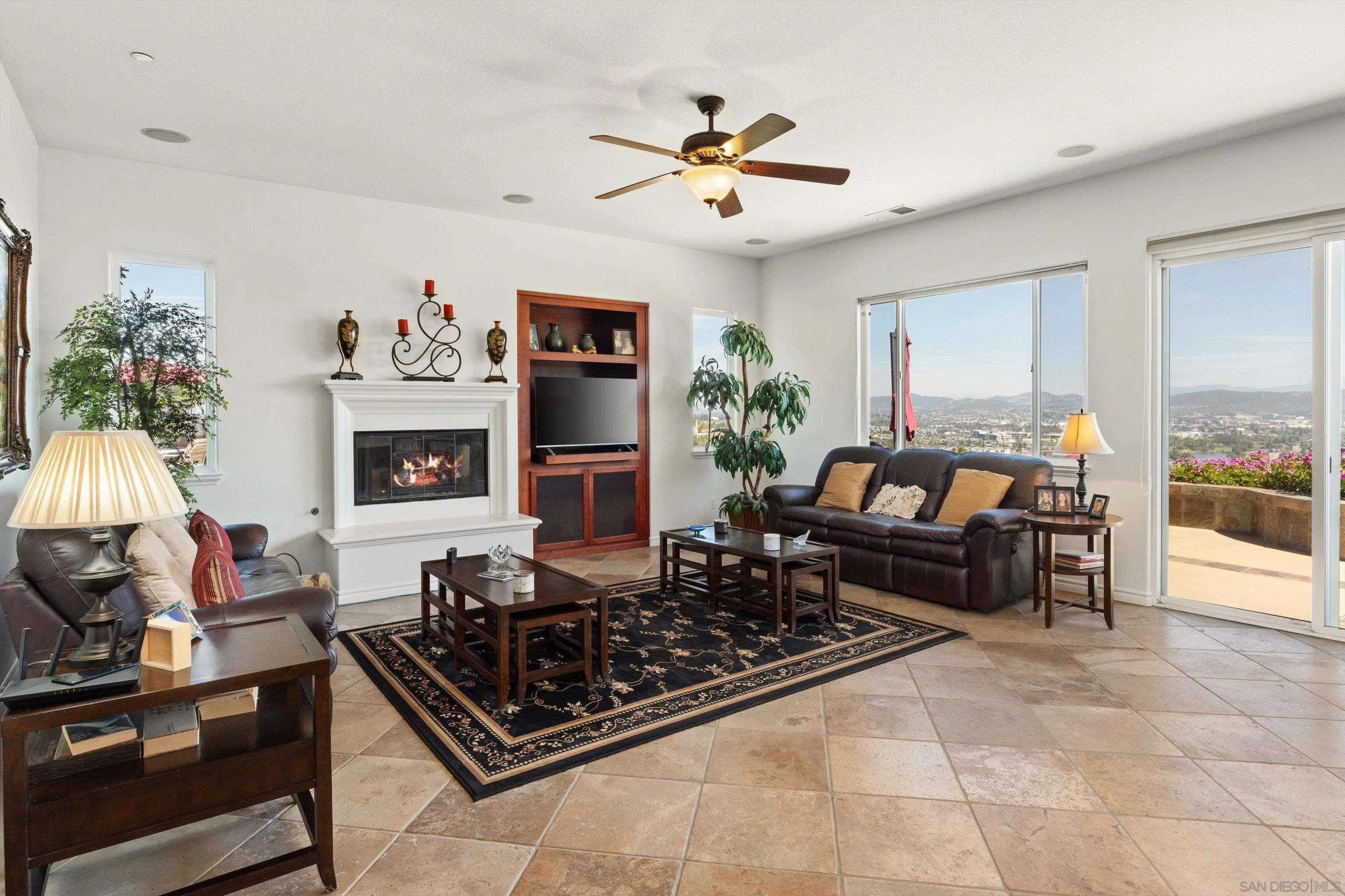 https://cdn.realtyfeed.com/cdn/127/260010113/9b10d0a693d7d93f96d440641e4be87b.webp