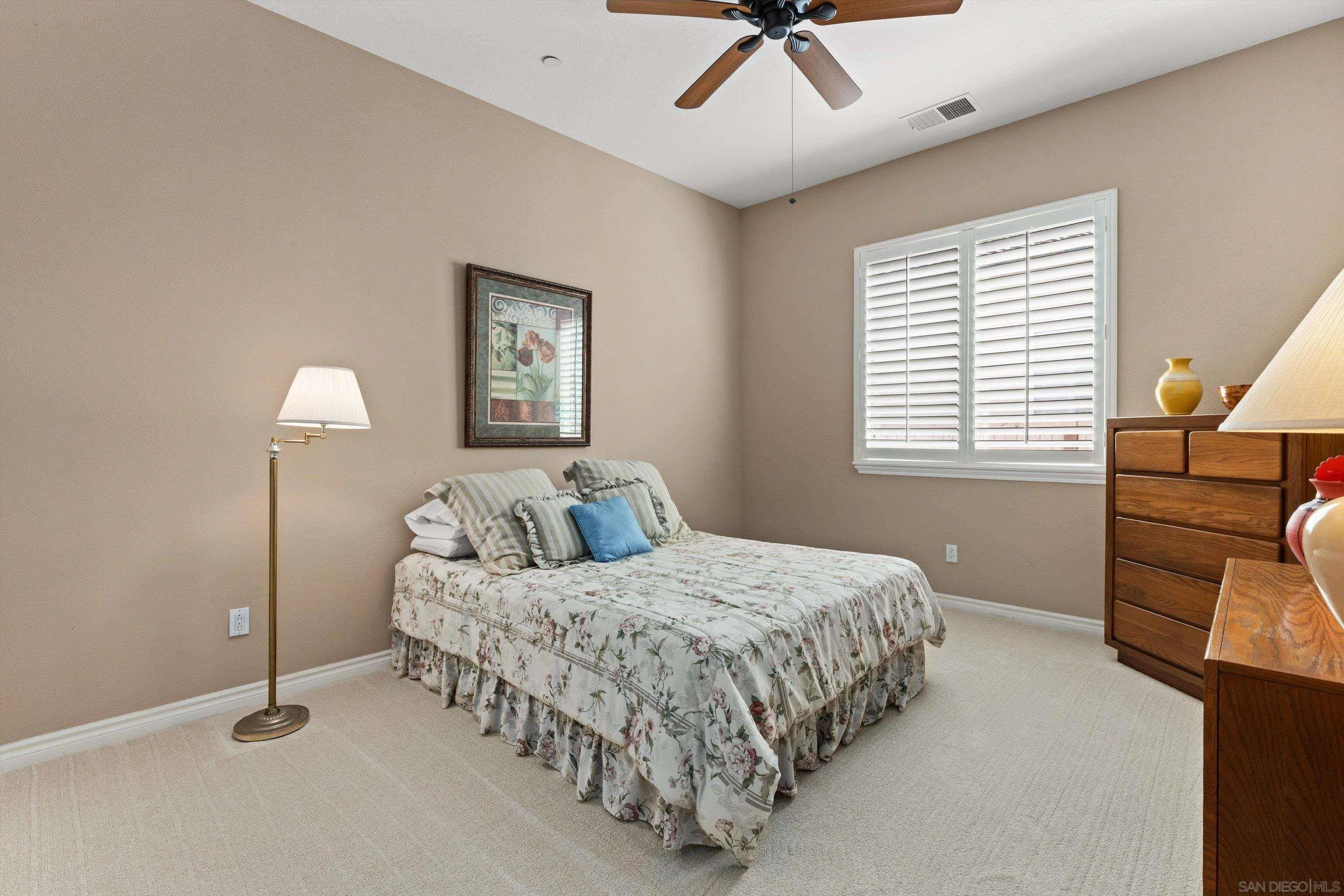 https://cdn.realtyfeed.com/cdn/127/260010113/b50a5d207212d43ea4f3289181636154.webp