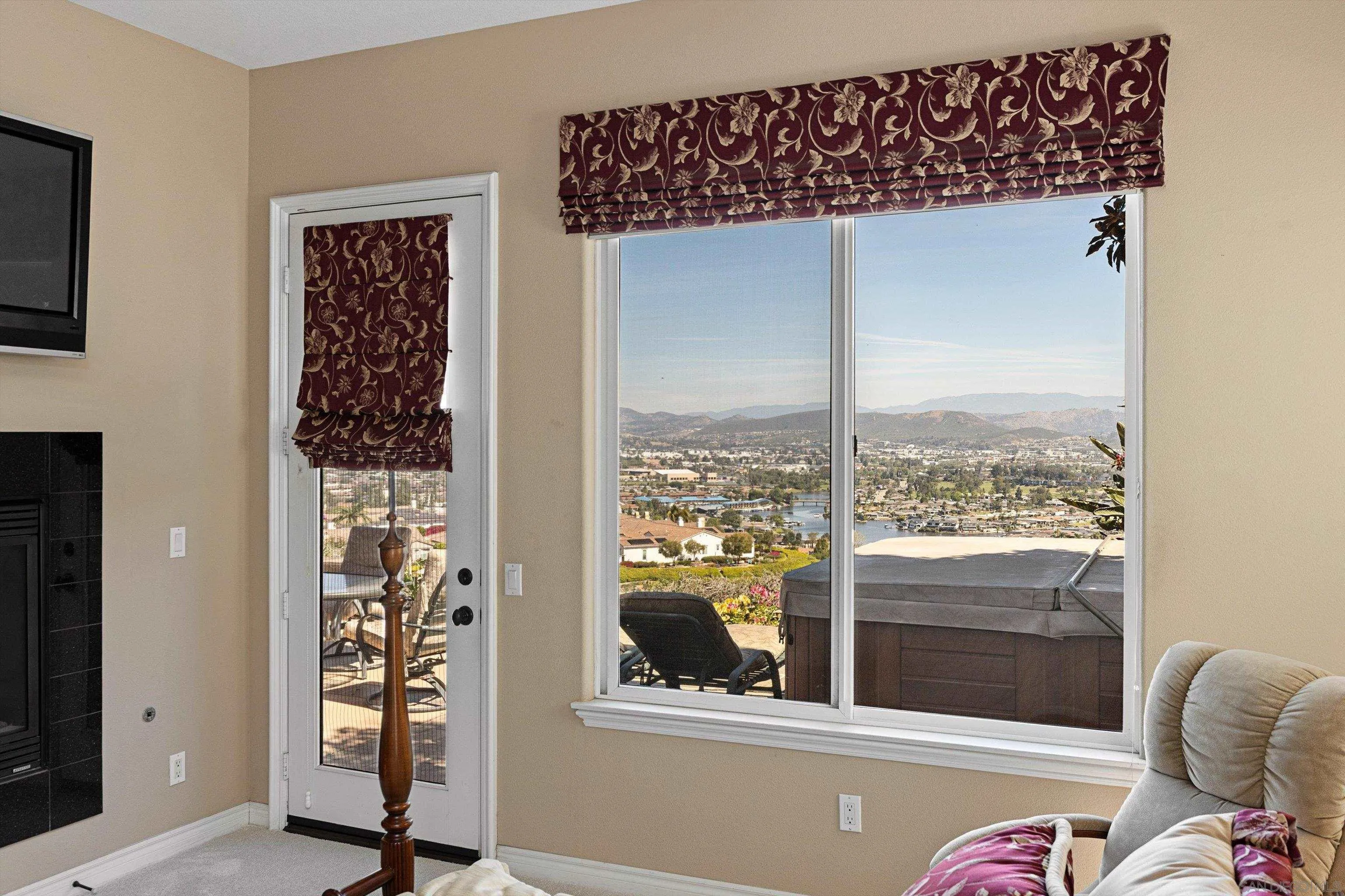 https://cdn.realtyfeed.com/cdn/127/260010113/ec823e0214072facd689240e9b3a2fc9.webp
