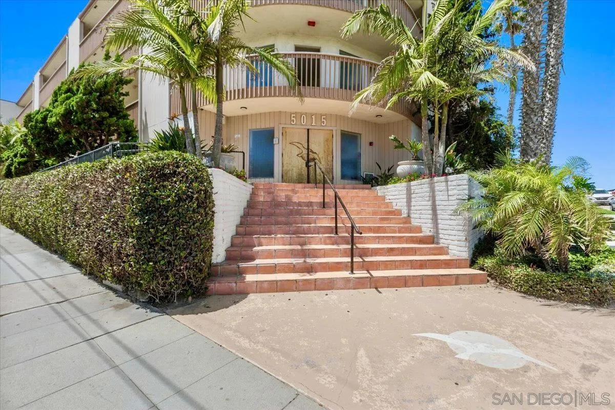 Photo #7: 260010115 Listing: Photo #7