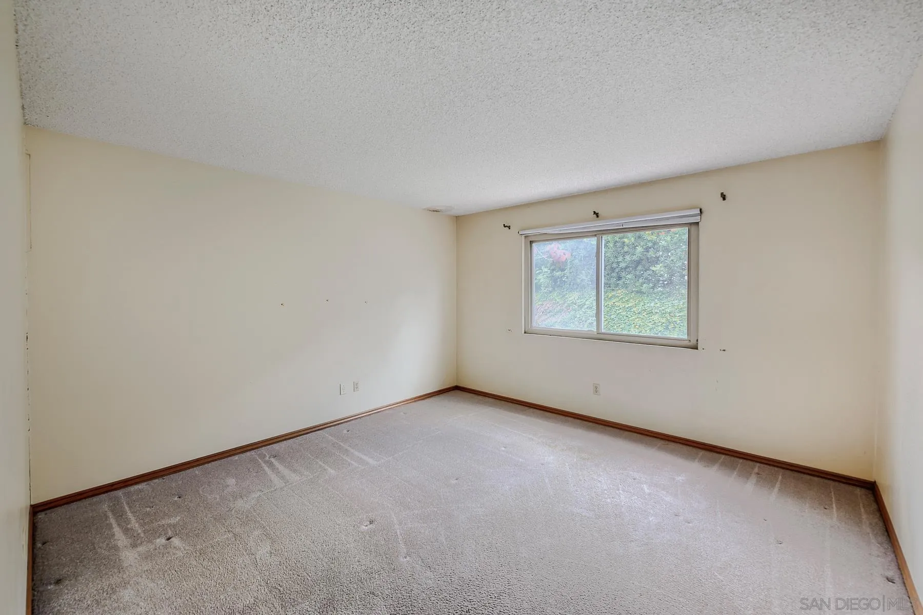 https://cdn.realtyfeed.com/cdn/127/260010120/818d9319a9a62330f1f2c94256d18840.webp