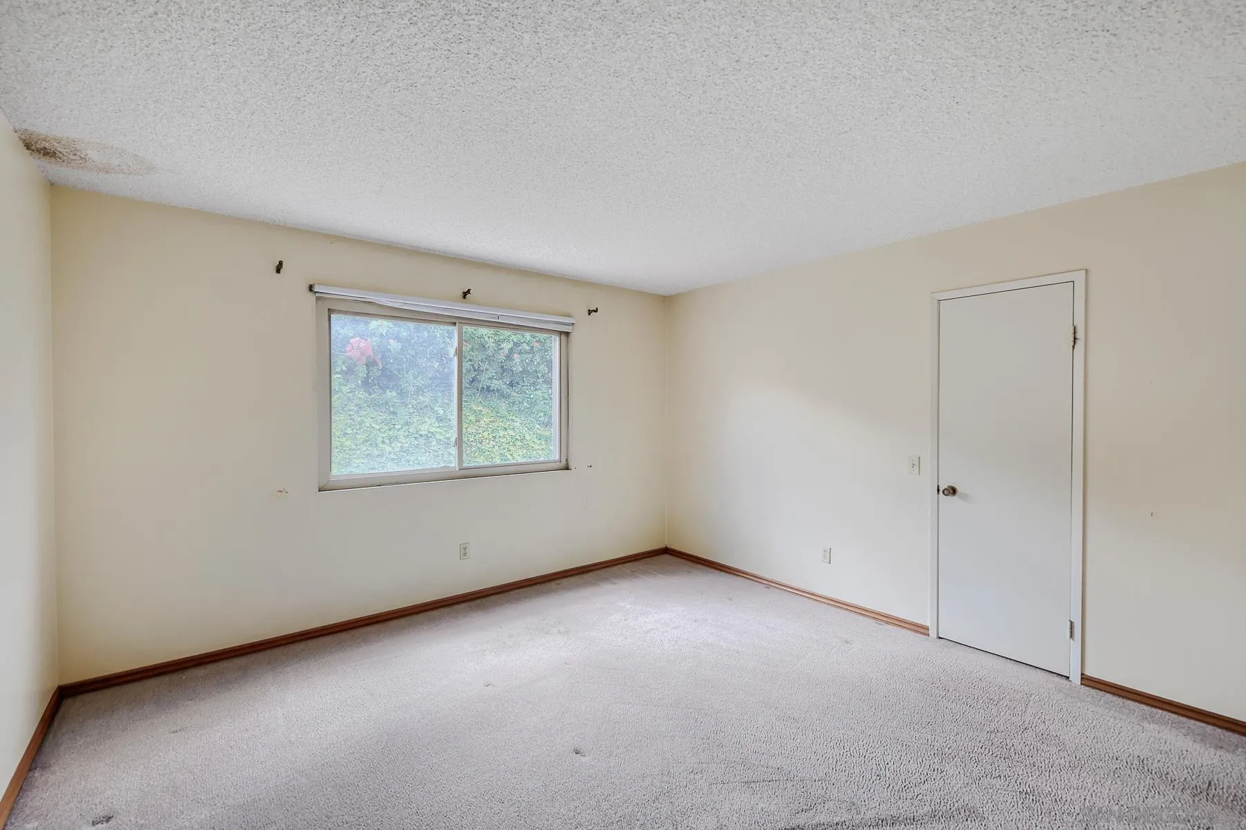 https://cdn.realtyfeed.com/cdn/127/260010120/cb919c127944aef8c161540f05d33613.webp